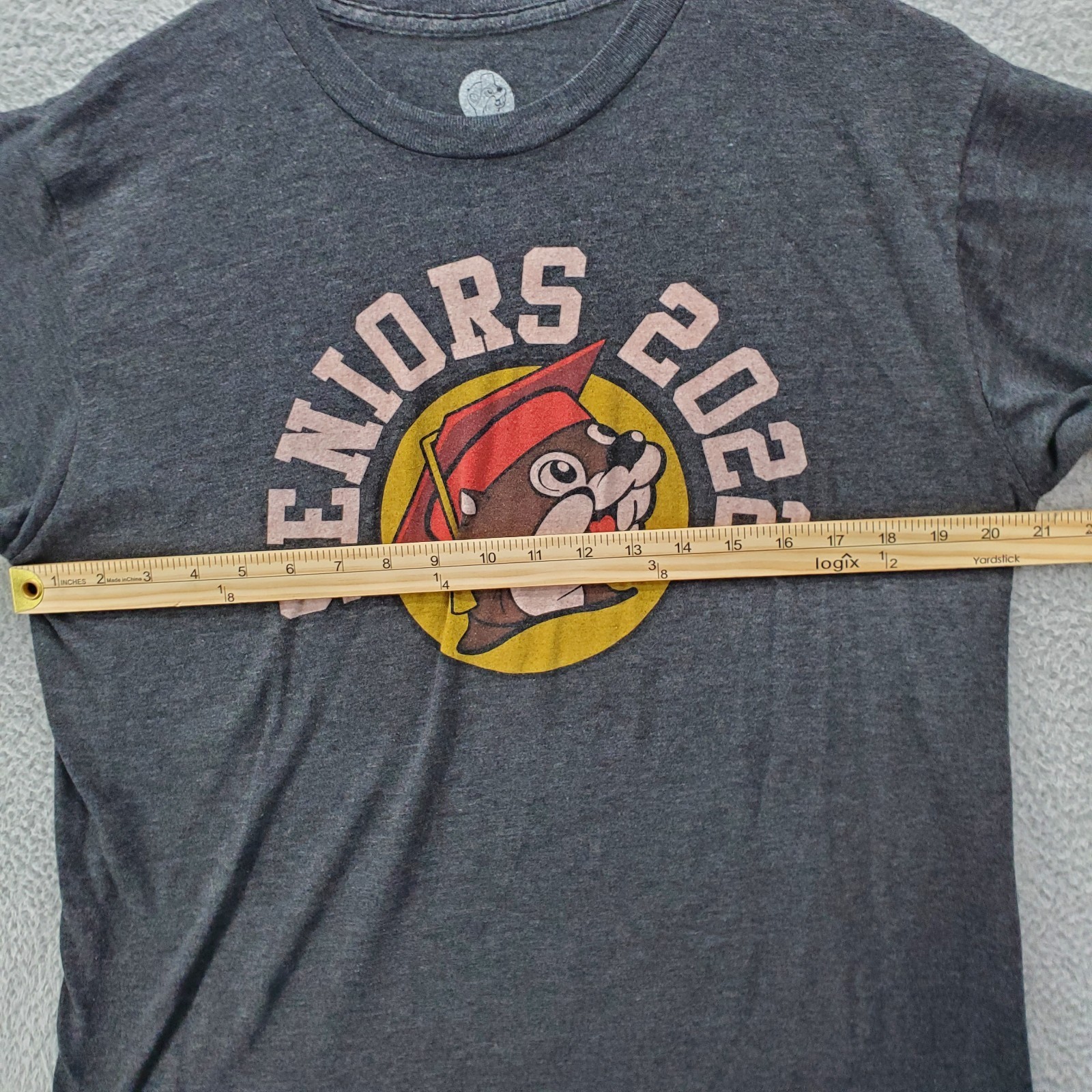 BUC-EE'S T Shirt Adult Large Seniors 2022 Gray gallery