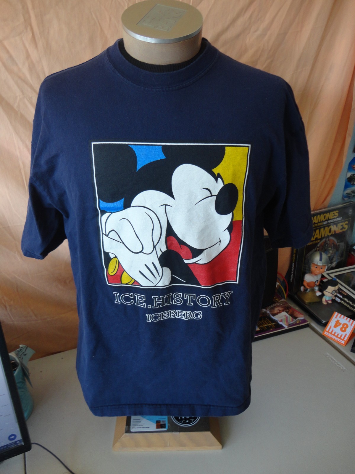 Vintage Iceberg Mickey Mouse Ice History T-Shirt Size L gallery