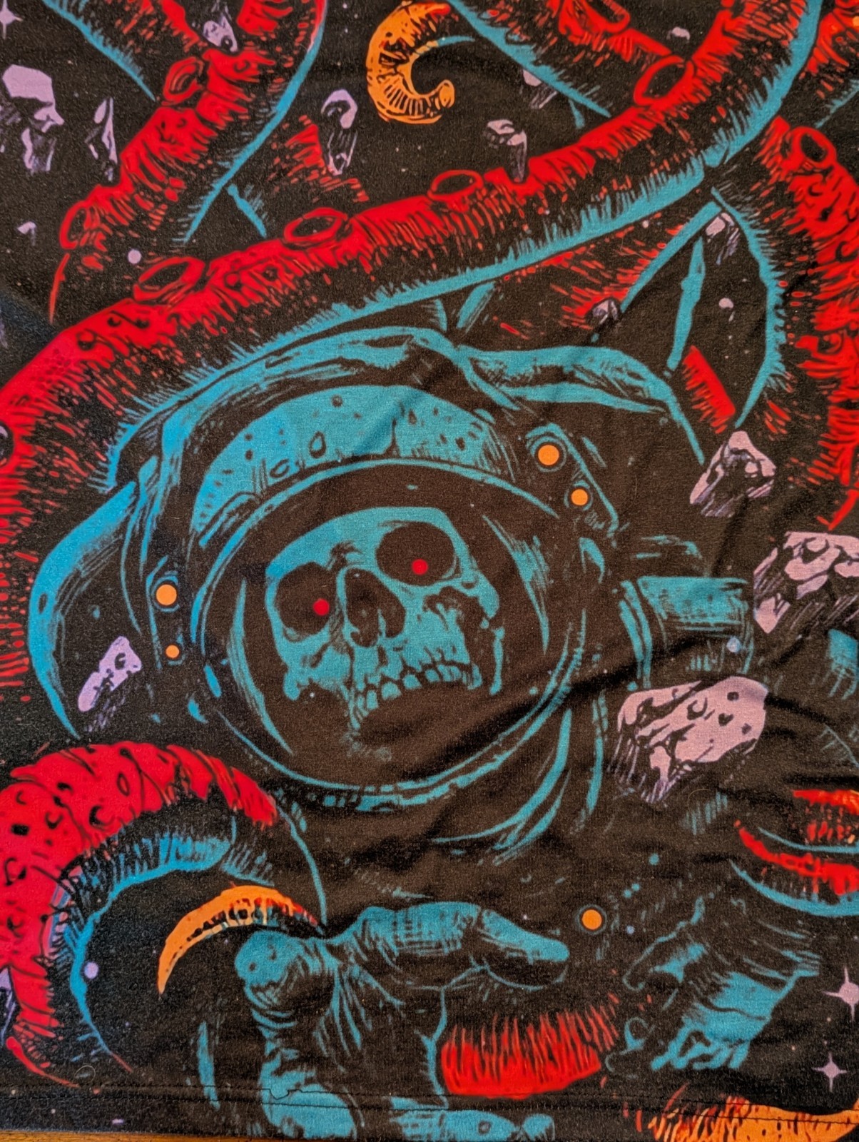 Unbranded Lost In The Dark All Over Men's Large Graphic Print Tshirt gallery