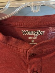 Wrangler Henley shirt size medium. 60/40 cotton/poly. Very soft. EUC.