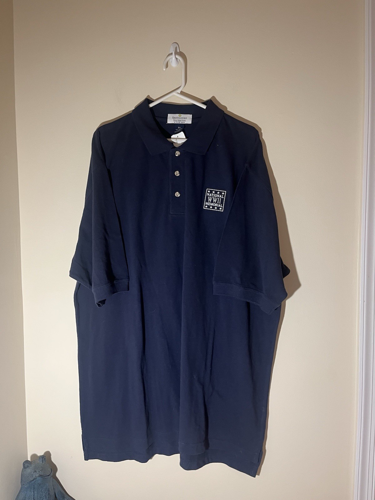 New With Tags!! WWII Memorial Shirt Men’s Polo 2XL By Vantage Apparel Navy Blue