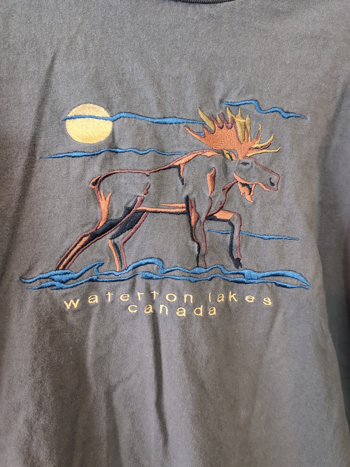 *Distressed* Quality Goods Canada S Embroidered Moose Them Tshirt Green gallery