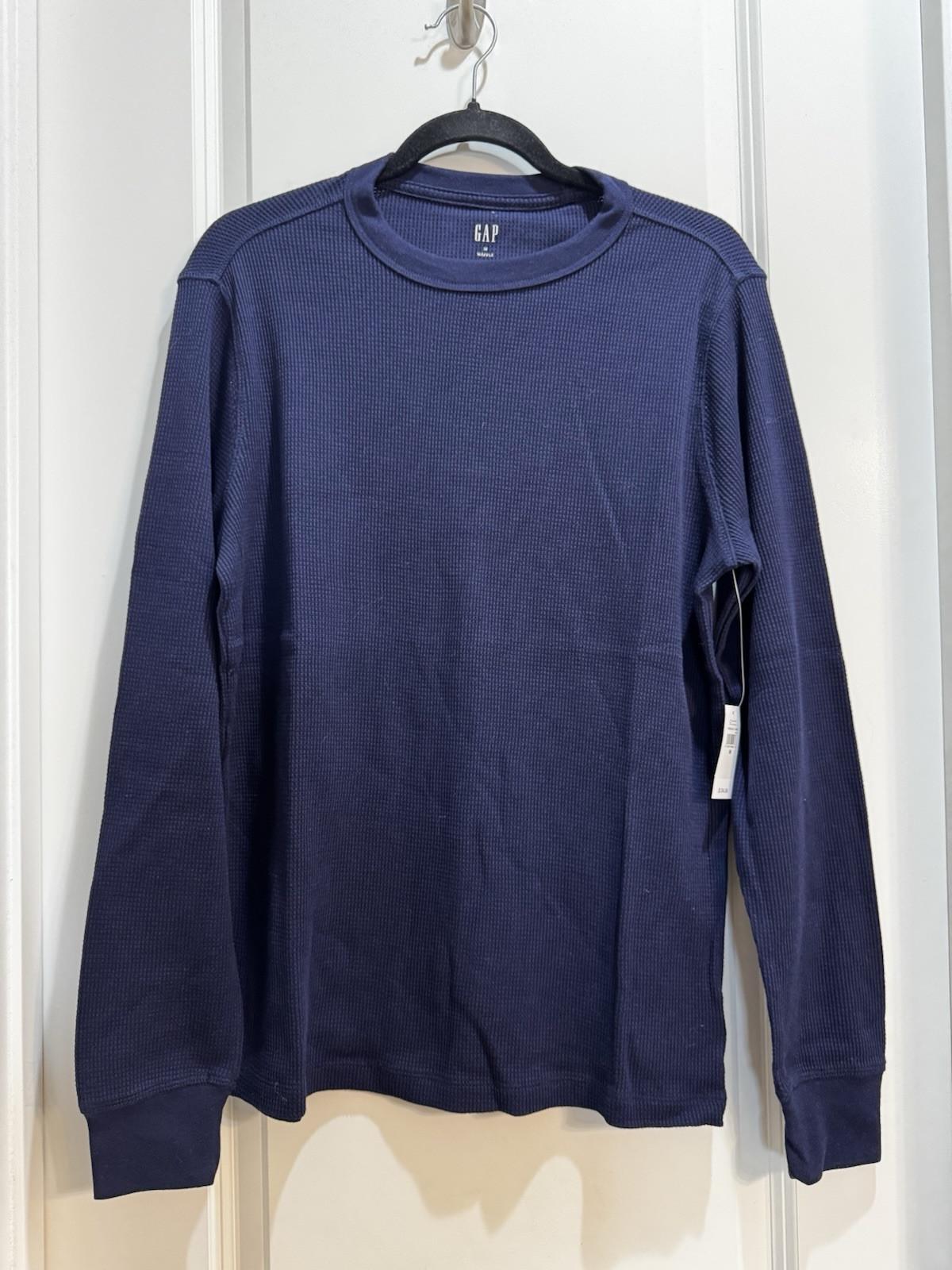 NWT Gap Navy Blue Crew Neck Long Sleeve Waffle Thermal Tee Medium Length 27” gallery