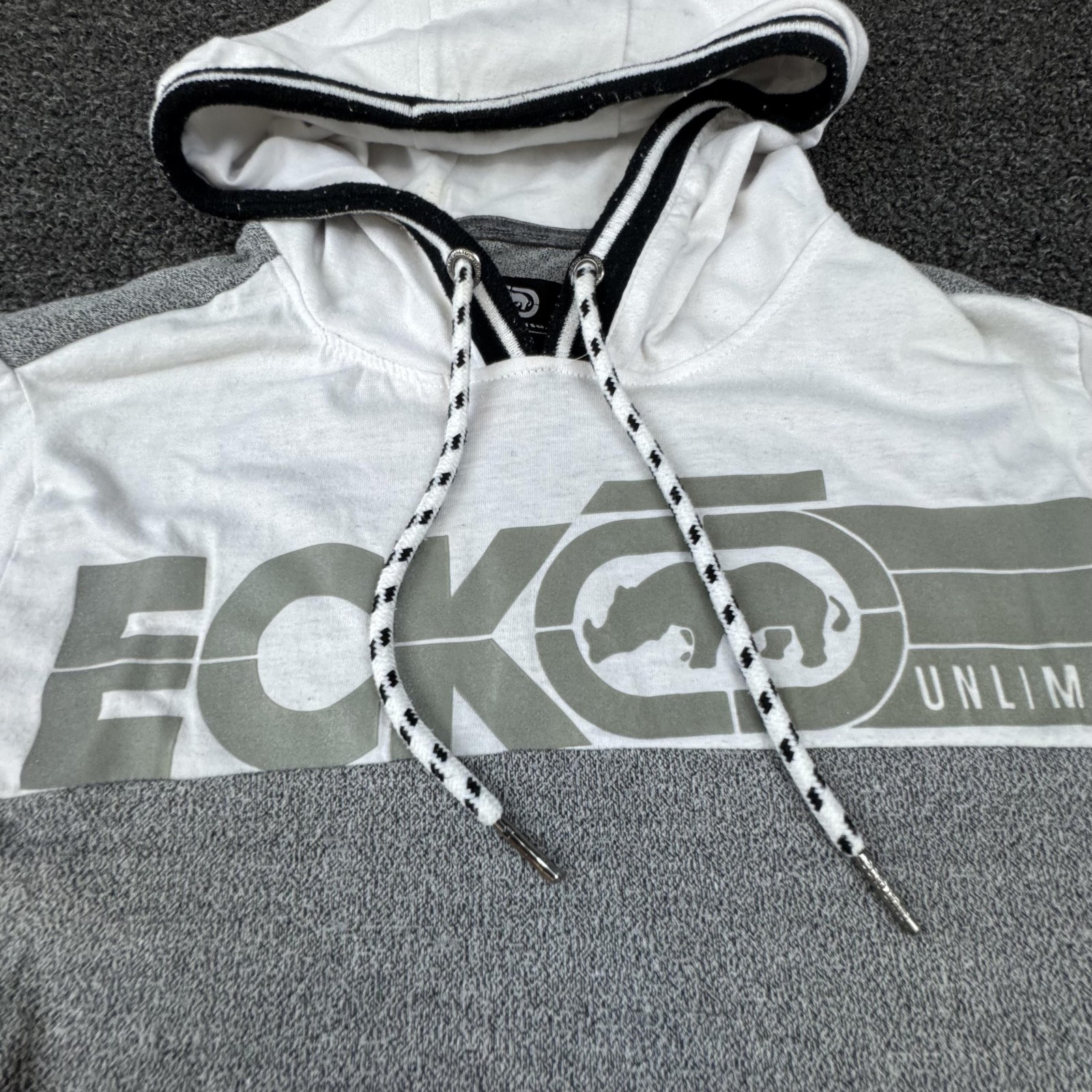 Ecko Unltd Shirt Mens Small Gray White Hooded Short Sleeve Kangaroo Pocket Logo gallery