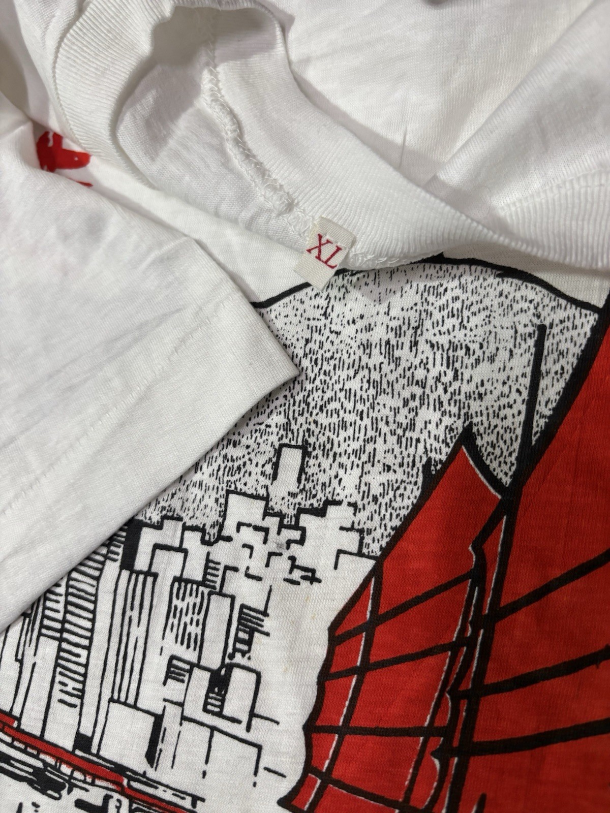 HONG KONG Shirt Adult XL White Graphic Boat City Chinese Script Single Stitch gallery