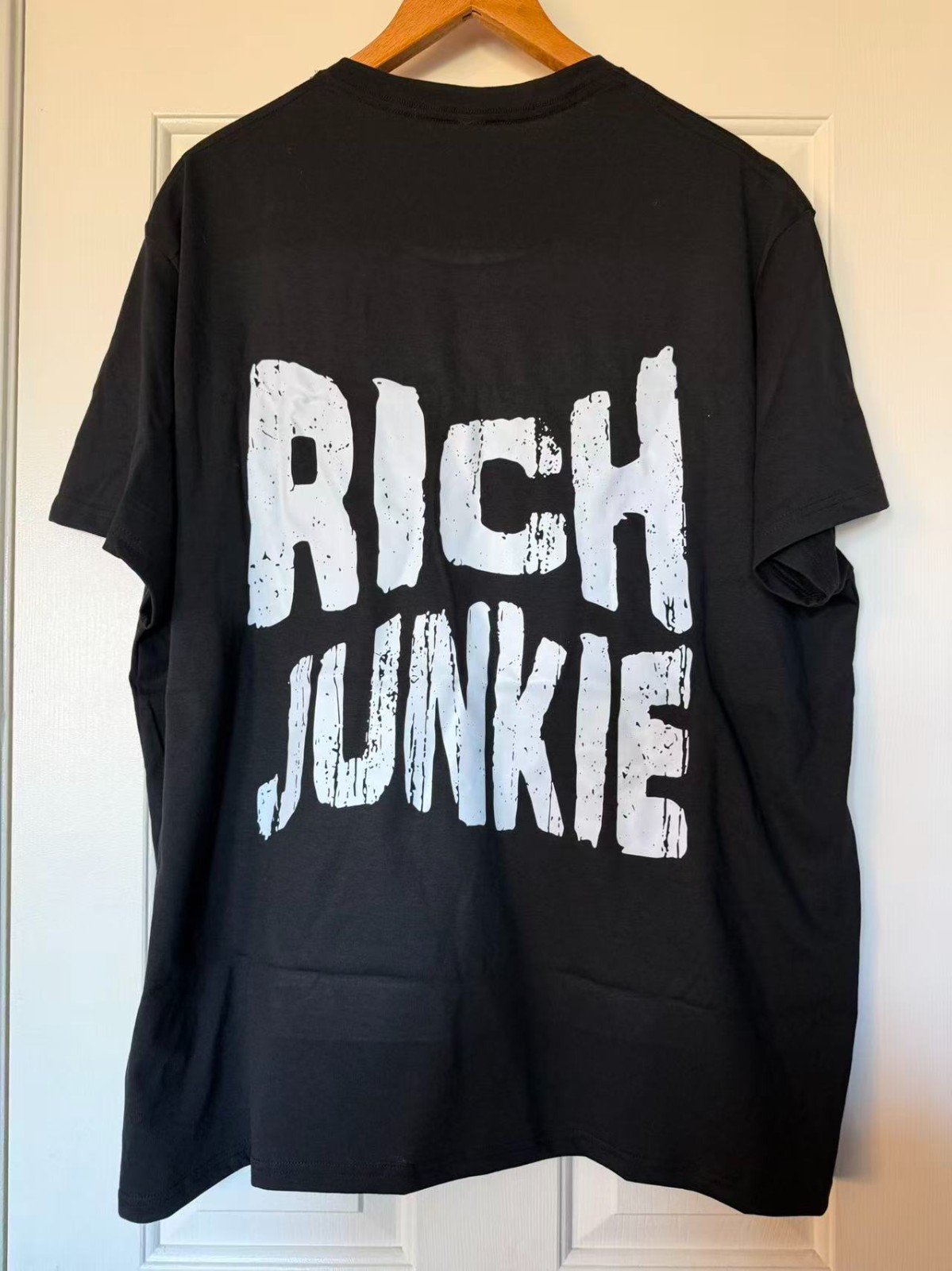 Rich Junkie Back Print T-Shirt – Hustle Money Streetwear Graphic Tee gallery