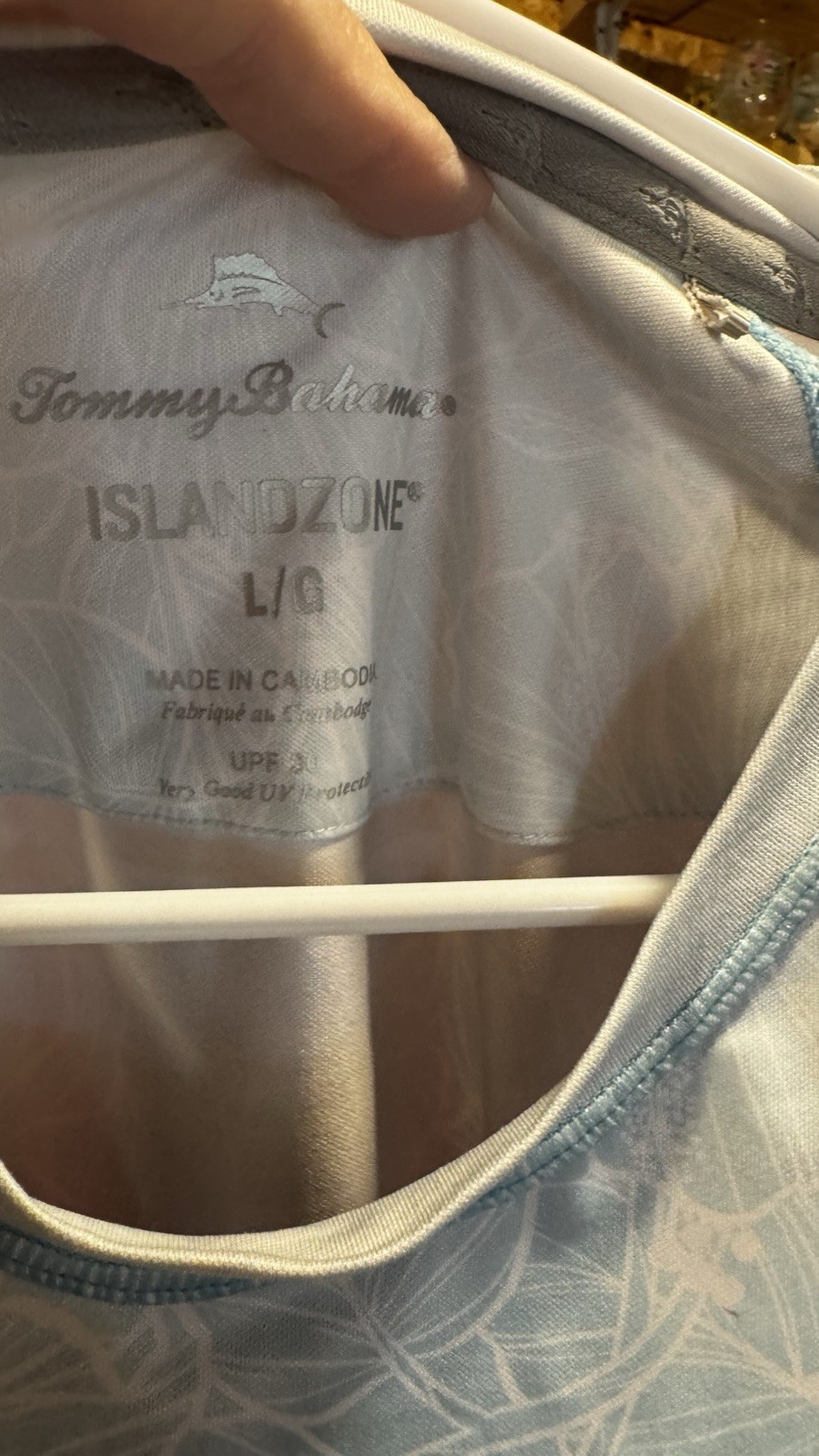 Men's L Tommy Bahama Island Zone Crew Neck Shirt Fishing Beach Outdoor Tye Dye gallery