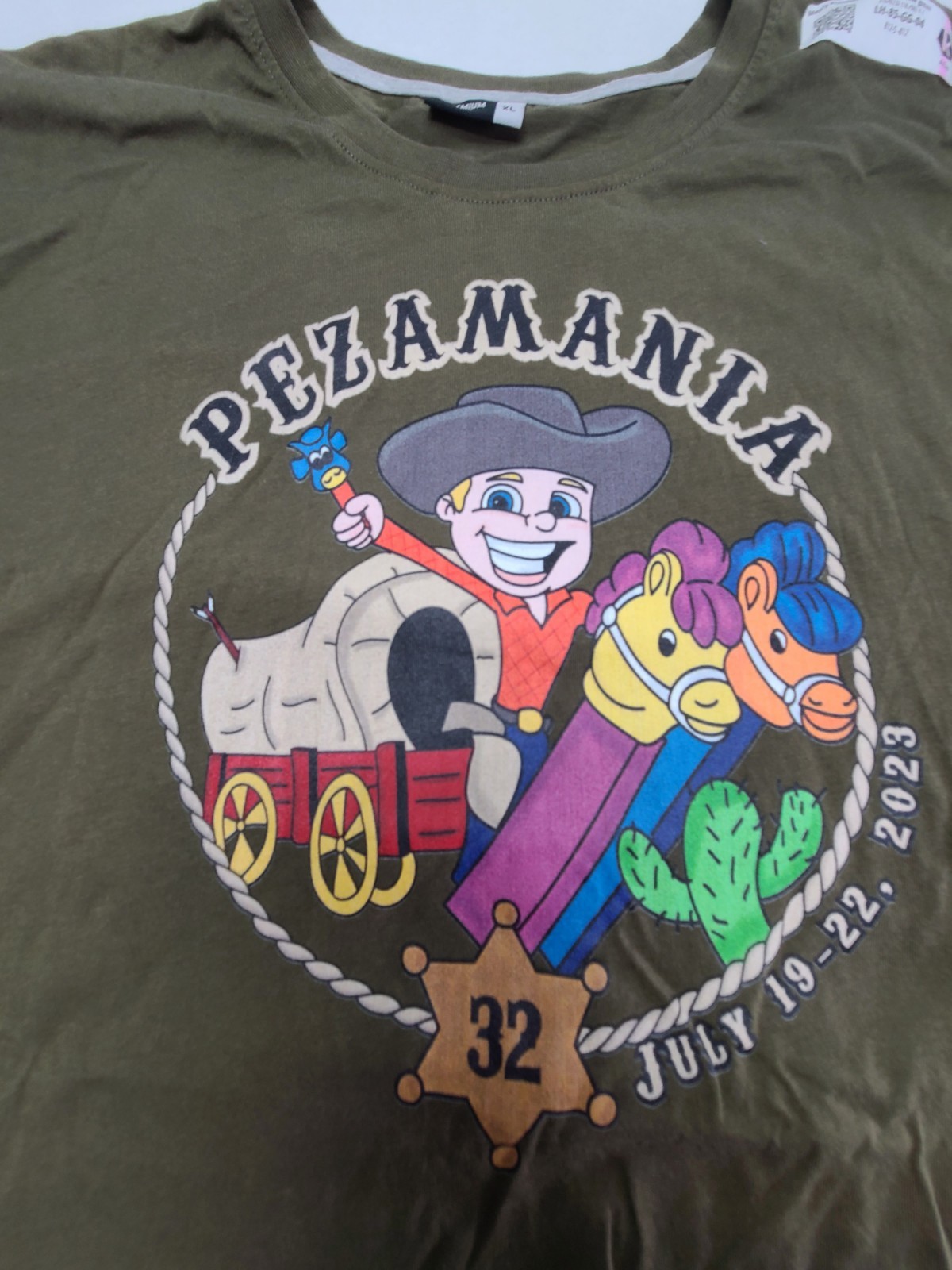 Pezamania 32 XL Olive Green T Shirt PEZ Collector Convention July 19-22 2023 gallery