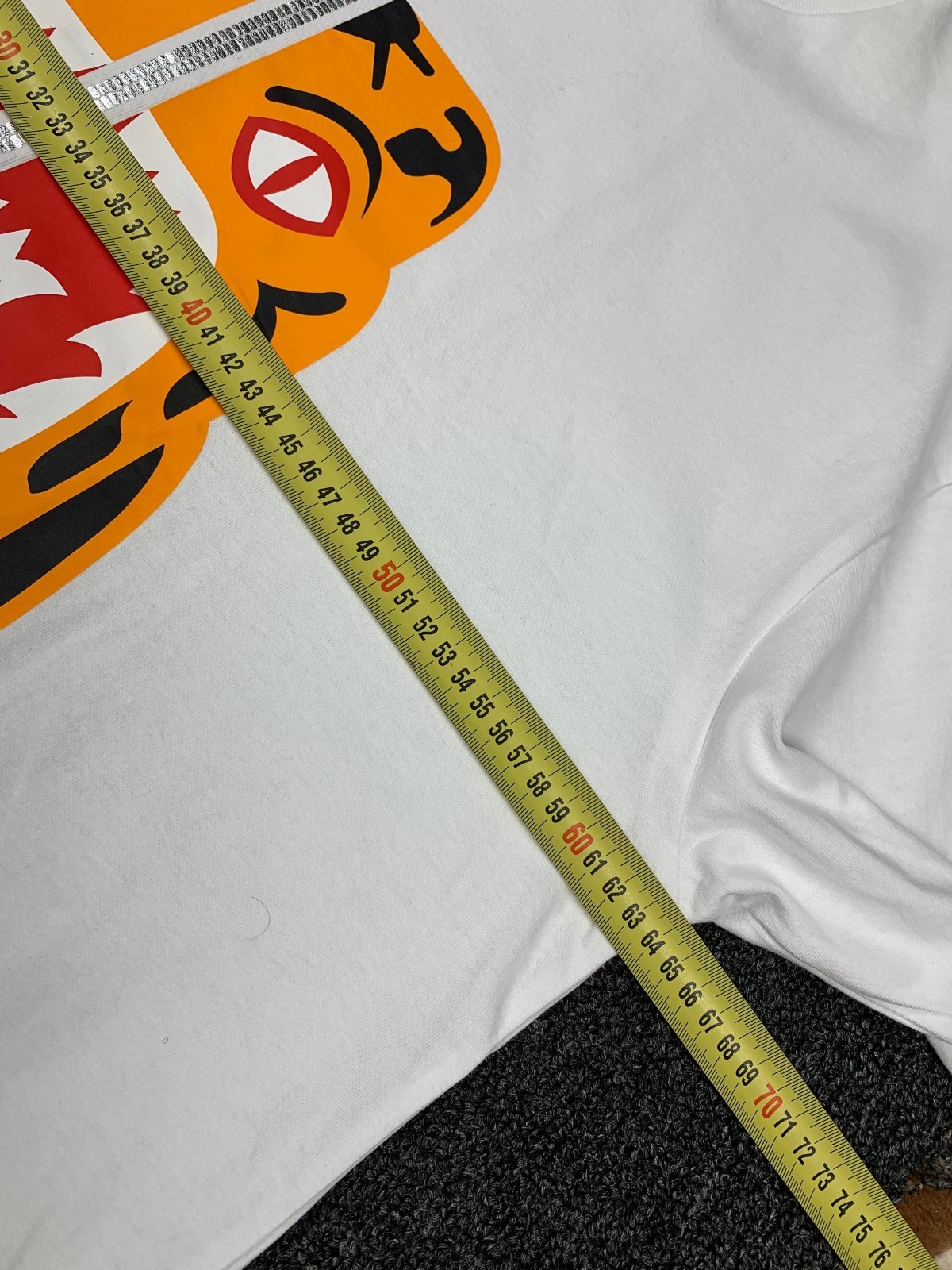 A Bathing Ape Tiger Print Short Sleeve T-Shirt White XL Cotton Graphic Top gallery