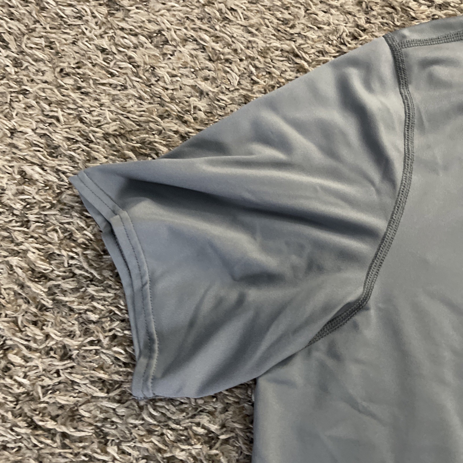 Patagonia Worn Wear Adult XL Grey Tshirt SPF 50 gallery