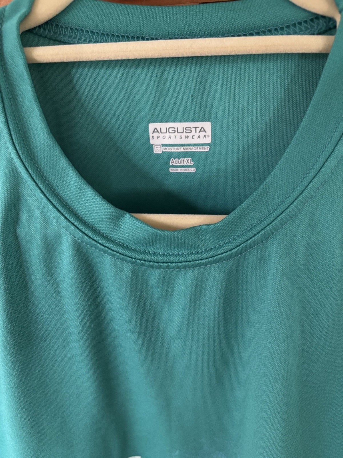 HYNDS Blue Mermaid Falmouth Cape Cod Sunblock Pullover Shirt Men’s Size XL gallery
