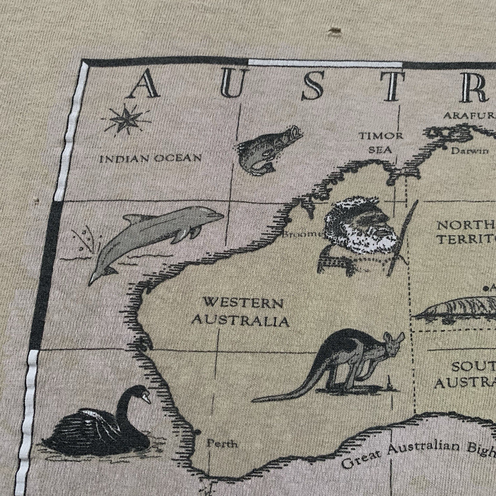Vintage 90s Australia Map Shirt Size L Graphic Nature Ocean Koala gallery