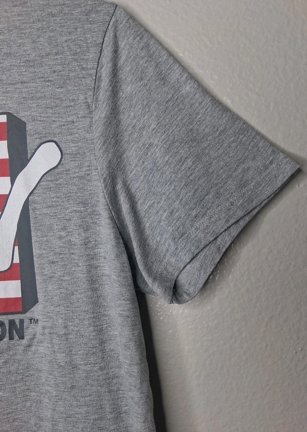 MTV Music Television T-Shirt USA American Flag Print Tee Large (42/44) gallery