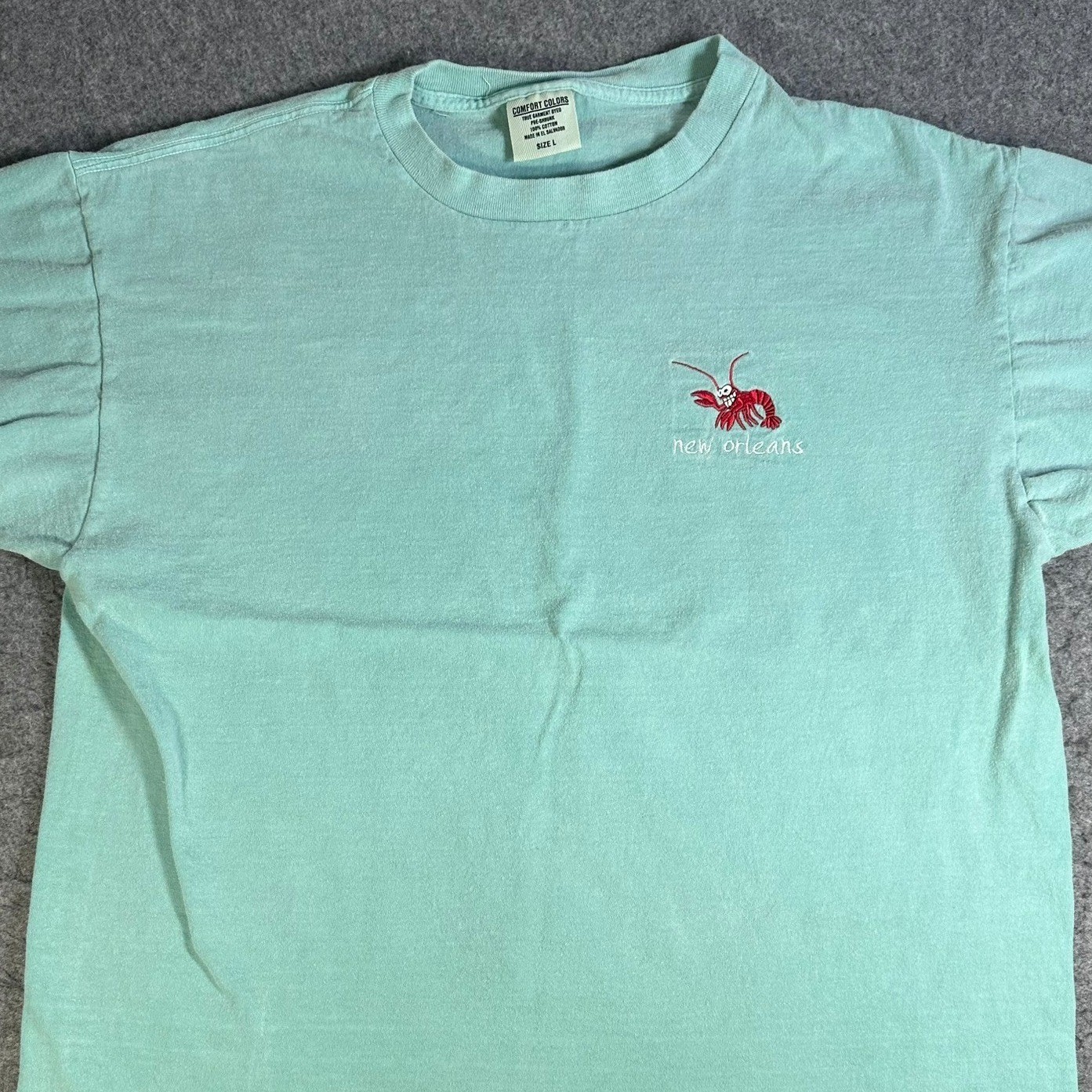 Comfort Colors New Orleans Embroidered Crawfish T-Shirt Mens Large Teal Green gallery