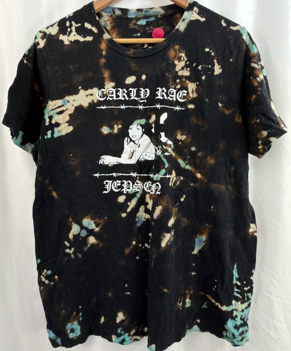 Carly Rae Jepsen Shirt Short Sleeve Black Graphic Pattern and Design-NO SIZE TAG gallery