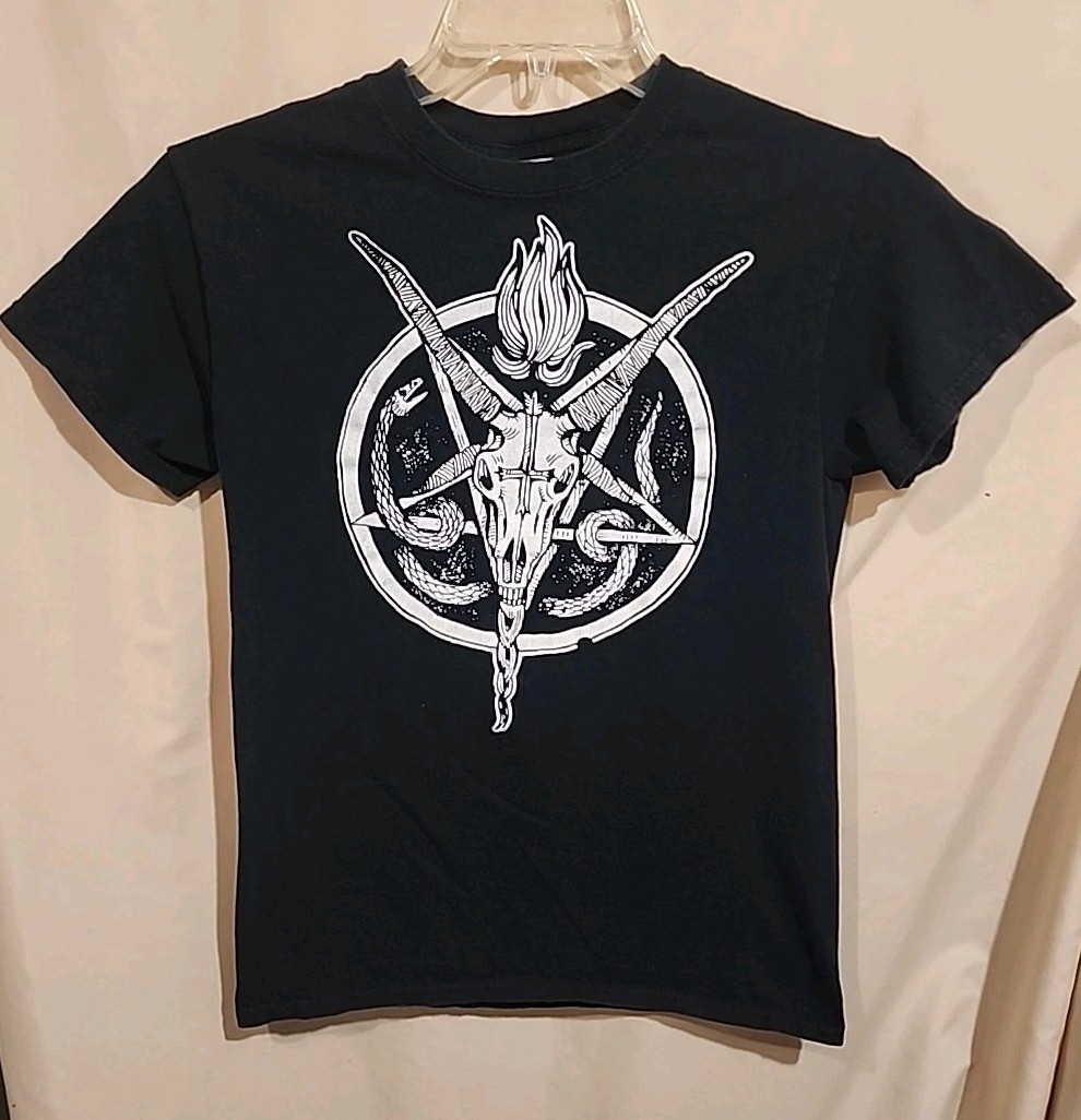 Pentagram punk goth occult black metal T-Shirt by Mike Vivisector Size Small gallery