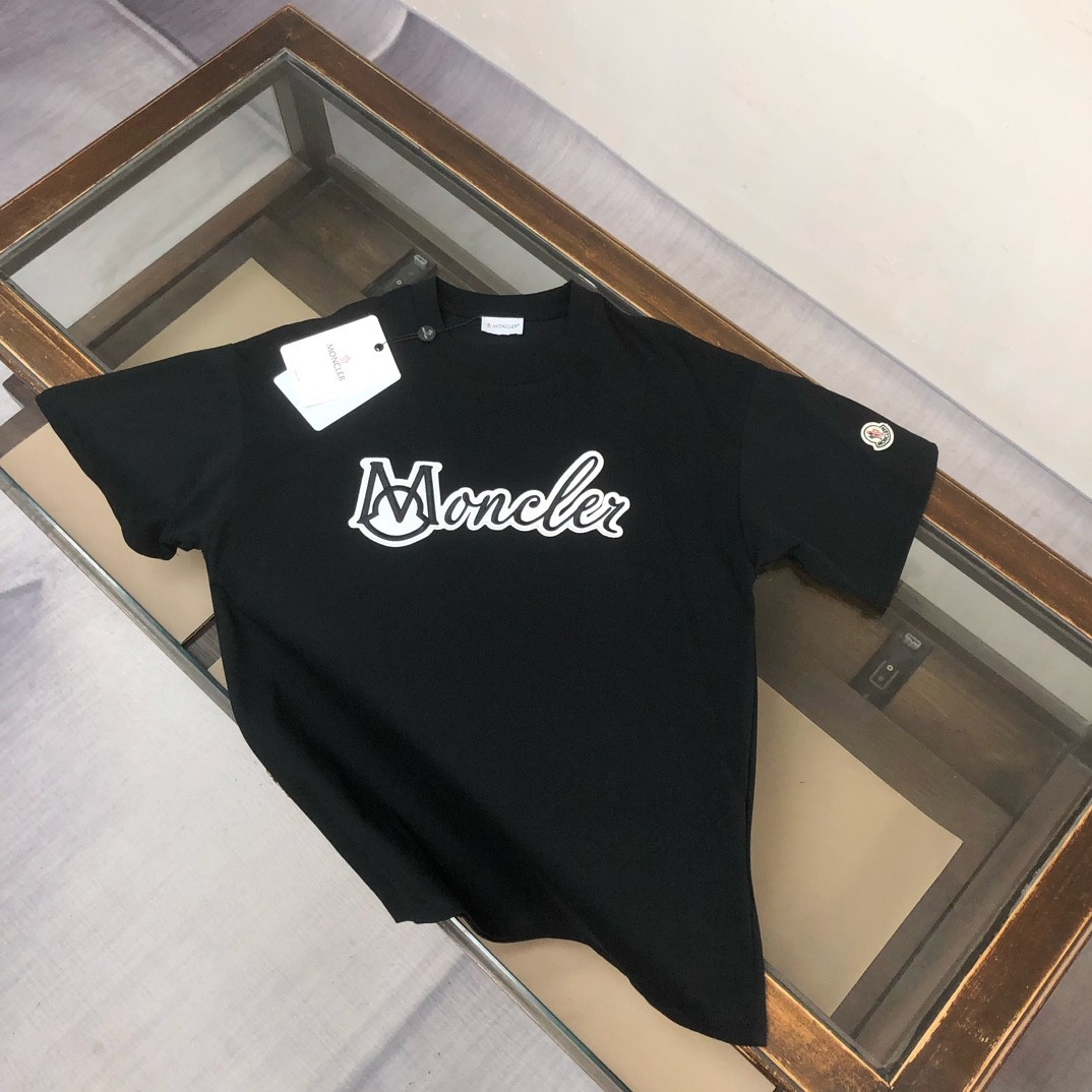 New Moncler Unisex Black Crew-Neck Short-Sleeve Cotton T-Shirt M gallery