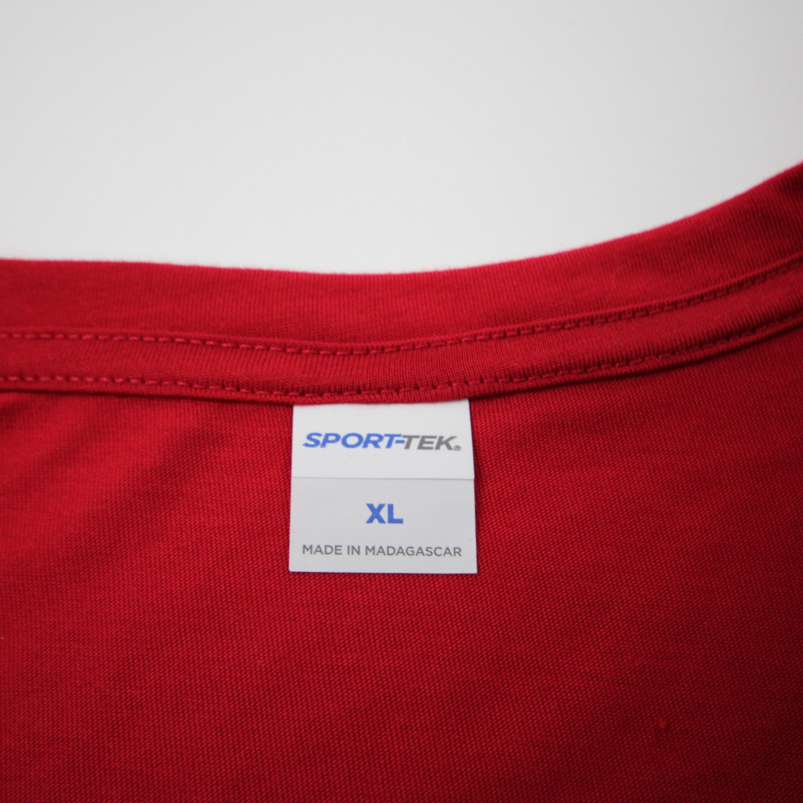 Sport-Tek Long Sleeve Shirt Men's Red Used XL gallery
