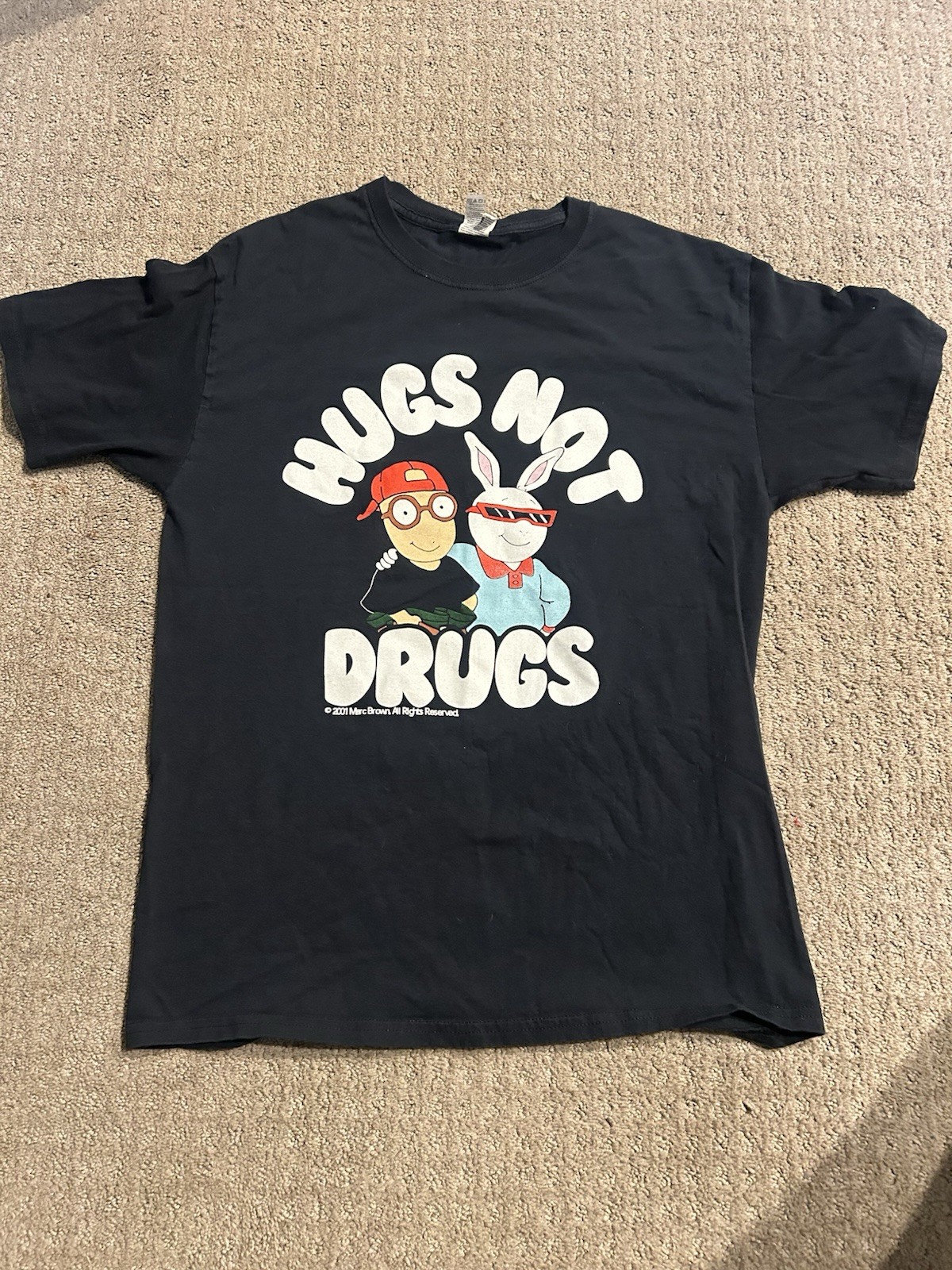 Vintage Arthur T-shirt Size Medium PBS Cartoon Hugs Not Drugs Y2K gallery