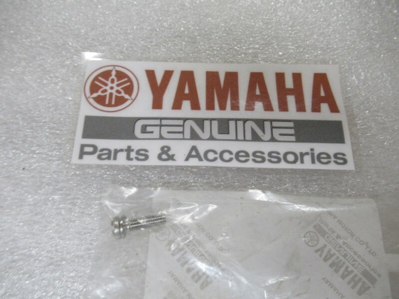 Q0A Yamaha Marine 97980-04114 Screw with Washer OEM New Factory Boat Parts