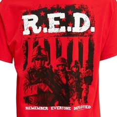 “R.E.D. Remember Everyone Deployed” Men’s Graphic Print T-Shirt in Red, Medium
