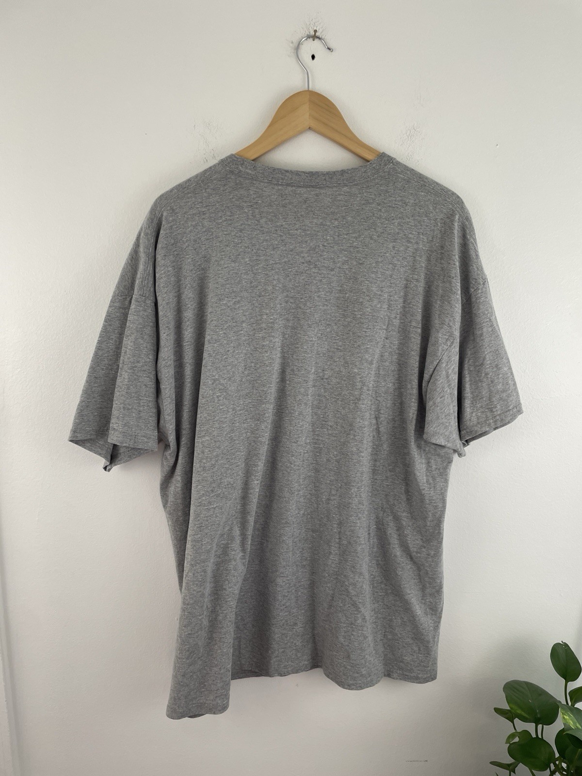 Peanuts 2XL Gray We Run These Streets Charlie Brown T Shirt Men’s 2XL gallery