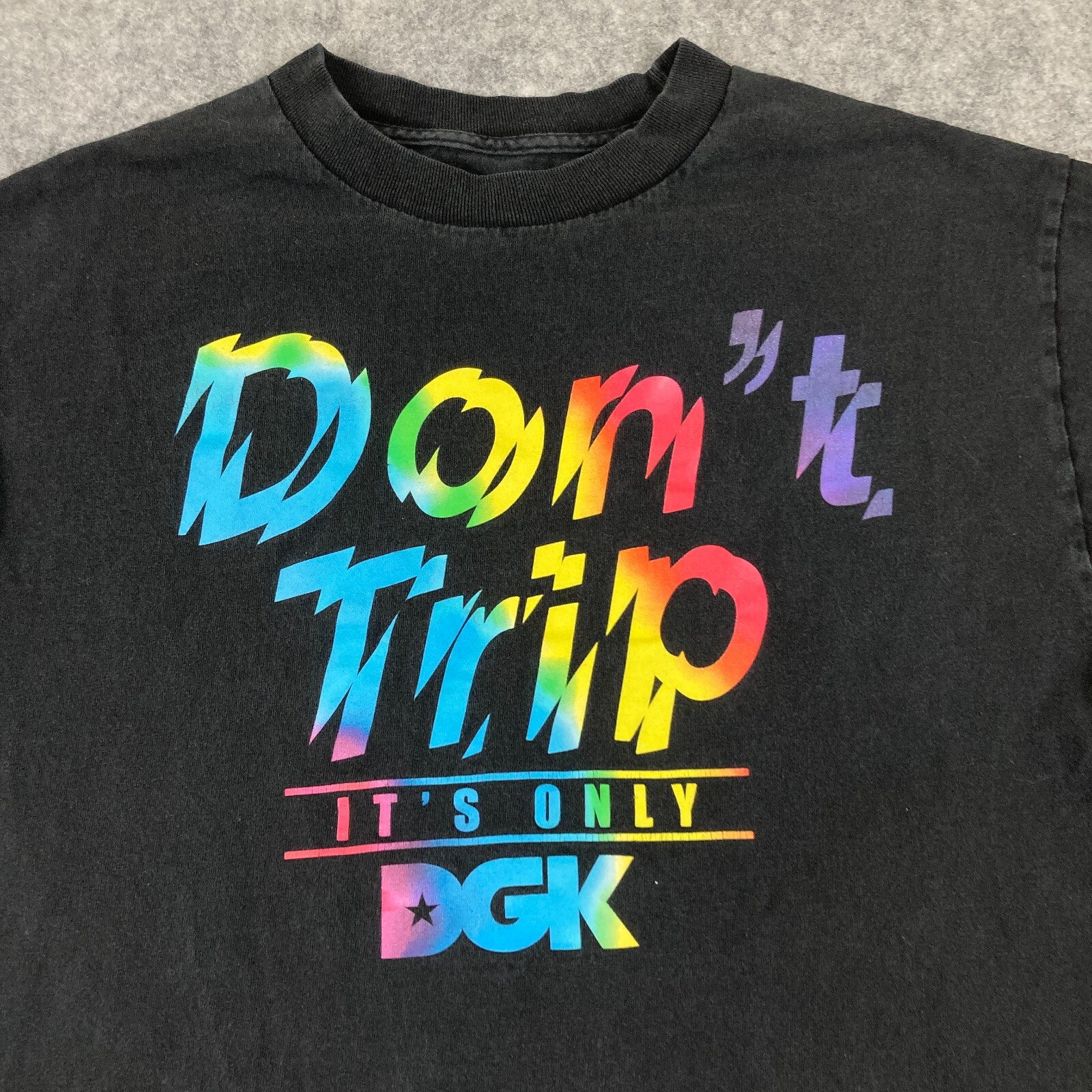 DGK Skateboards Don’t Trip T Shirt Mens Medium M Y2K Psychedelic Trippy Skate