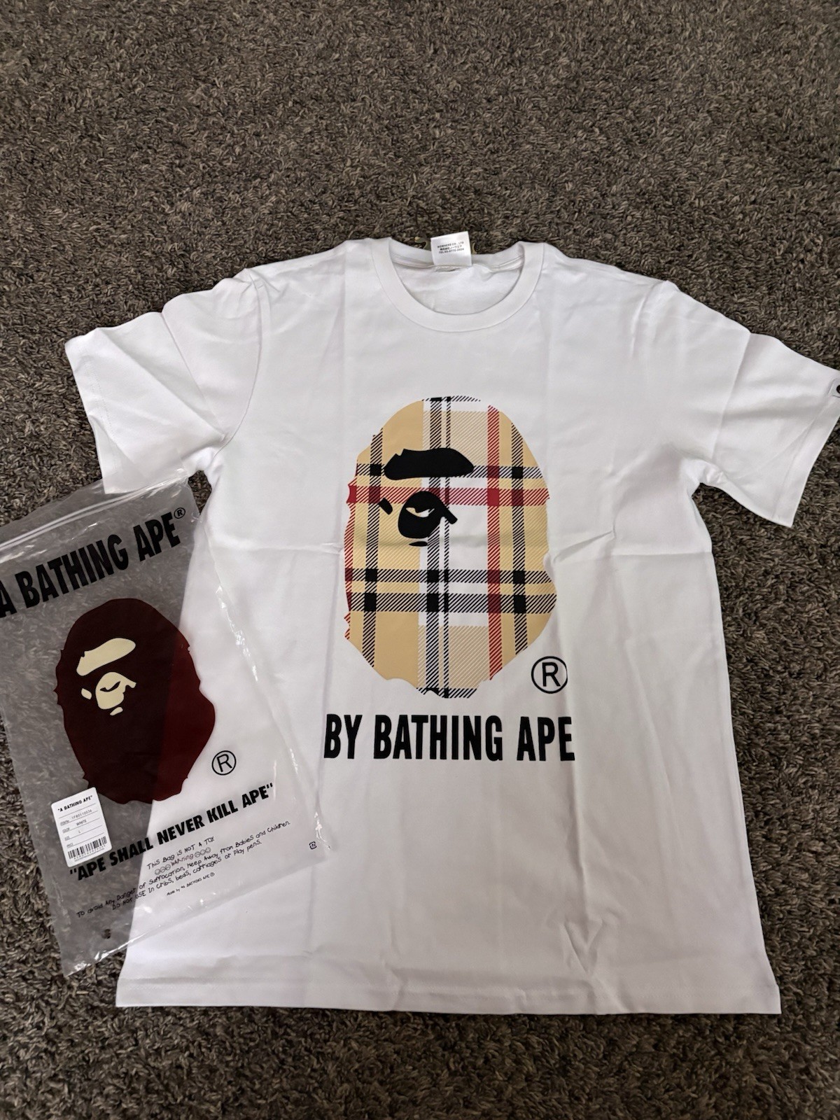 A Bathing Ape BAPE Men's L Cotton Graphic Logo Crew Neck Tee Lot of 3 gallery