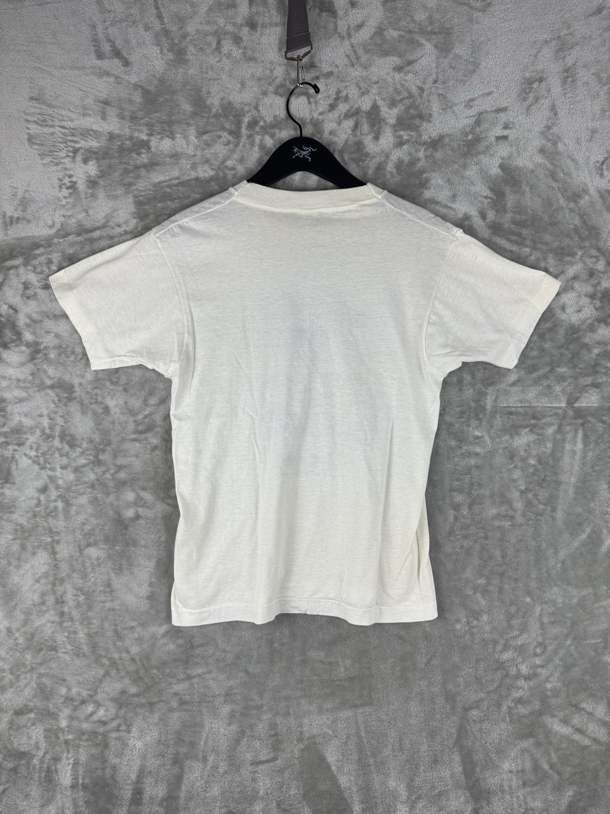 Vintage Filipino Religious T-Shirt Men’s Size Small 80s 90s Political Paper Thin gallery