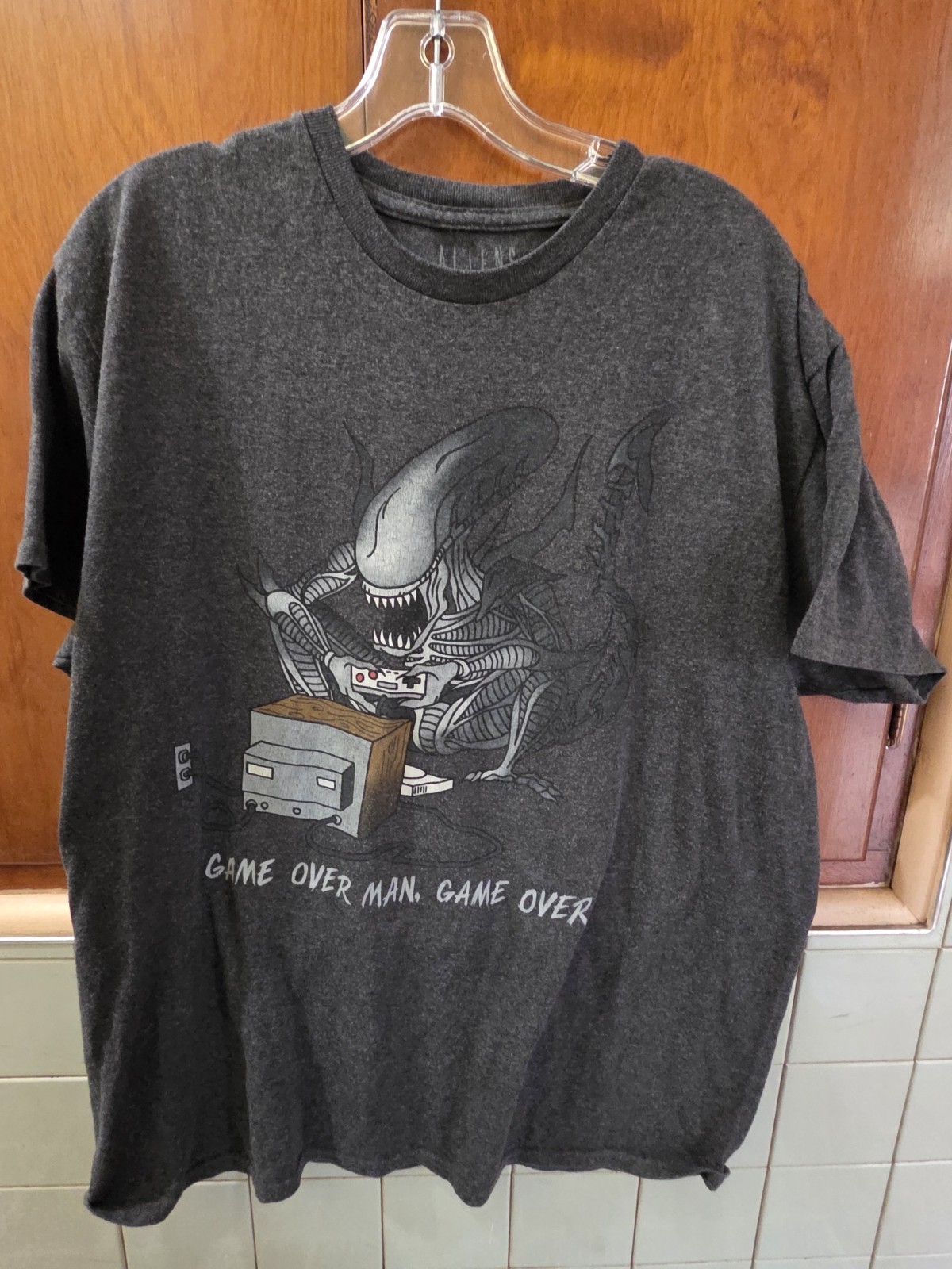 Alien Game Over Man Shirt Mens Large Ripple Junction Xenomorph Video Game Tee gallery
