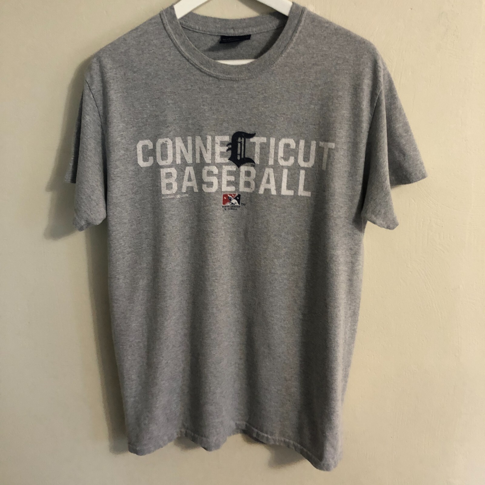 MV SPORT Connecticut Baseball Graphic T-Shirt M Heather Gray Minor League 2016