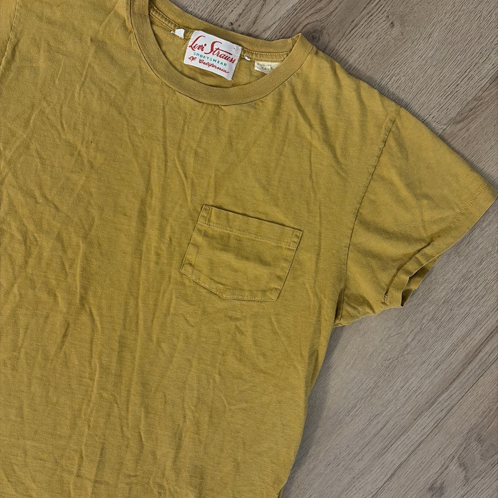 VINTAGE LEVI’S | LVC 50s Sportswear T-Shirt Clothing Marigold Rare Color Size M gallery