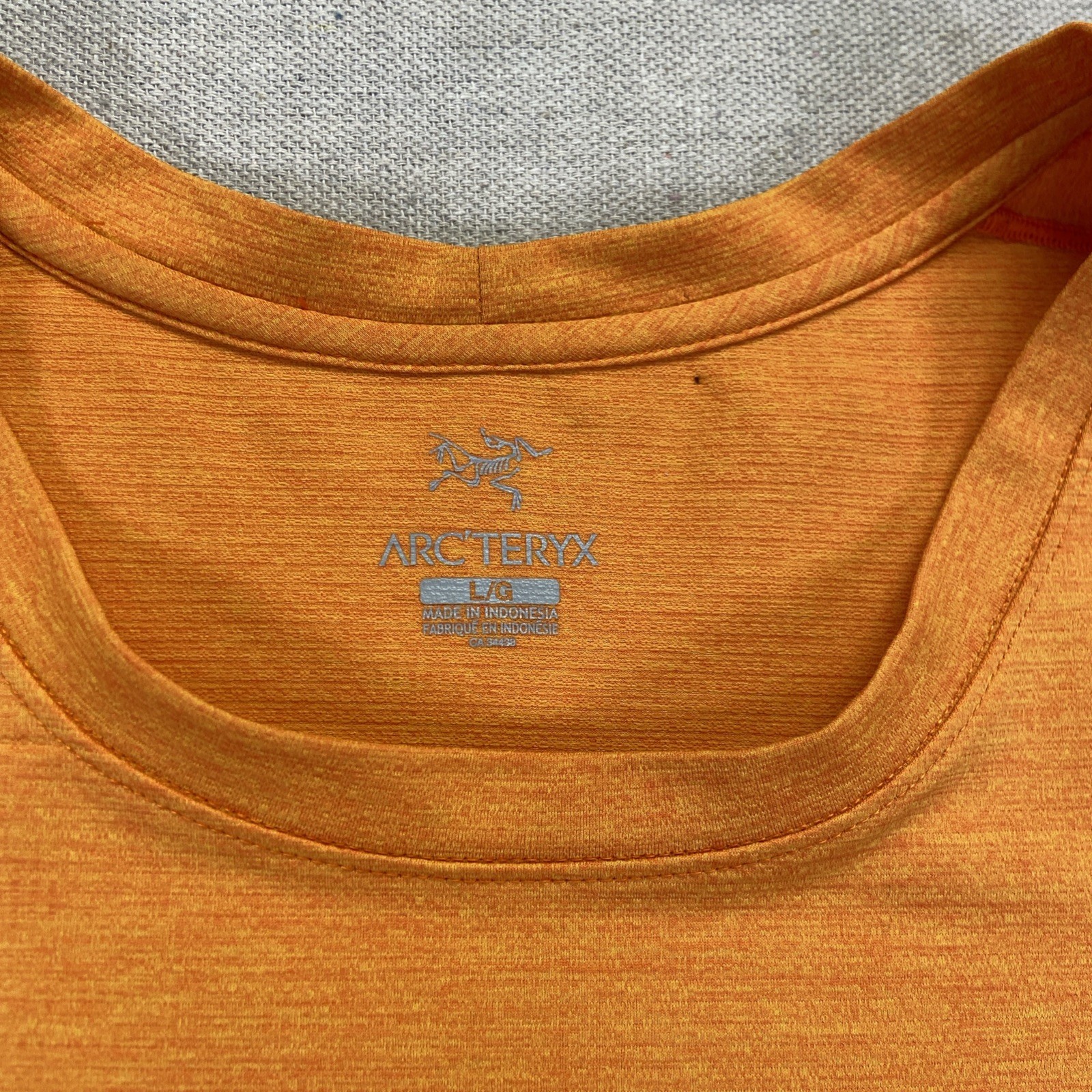 Arcteryx Shirt Mens L Orange Cormac Crew Hiking Hiker Outdoors Gorpcore gallery