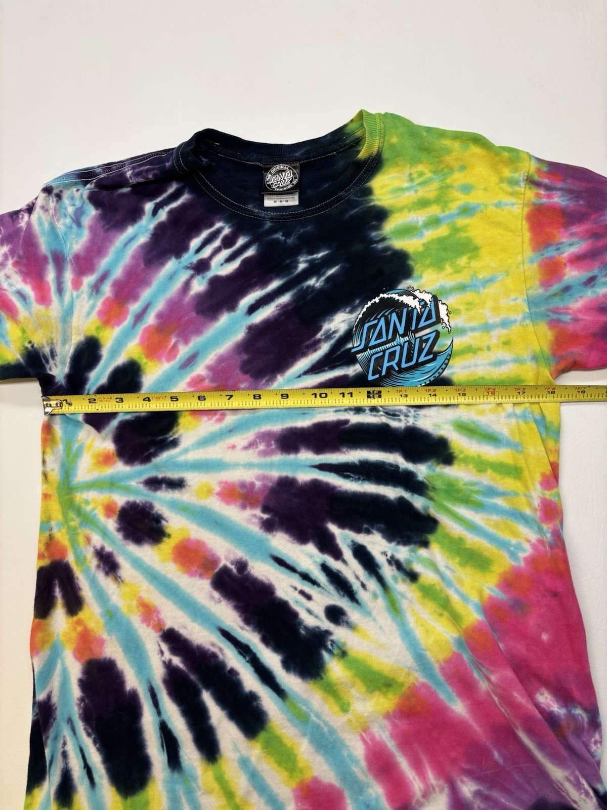 Santa Cruz multicoloured tie-dye t-shirt Men’s Size M gallery