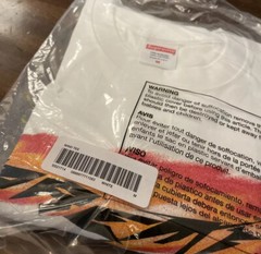 SUPREME WIND TEE WHITE SIZE MEDIUM SS21 WEEK 1 (100% AUTHENTIC) (BRAND NEW)