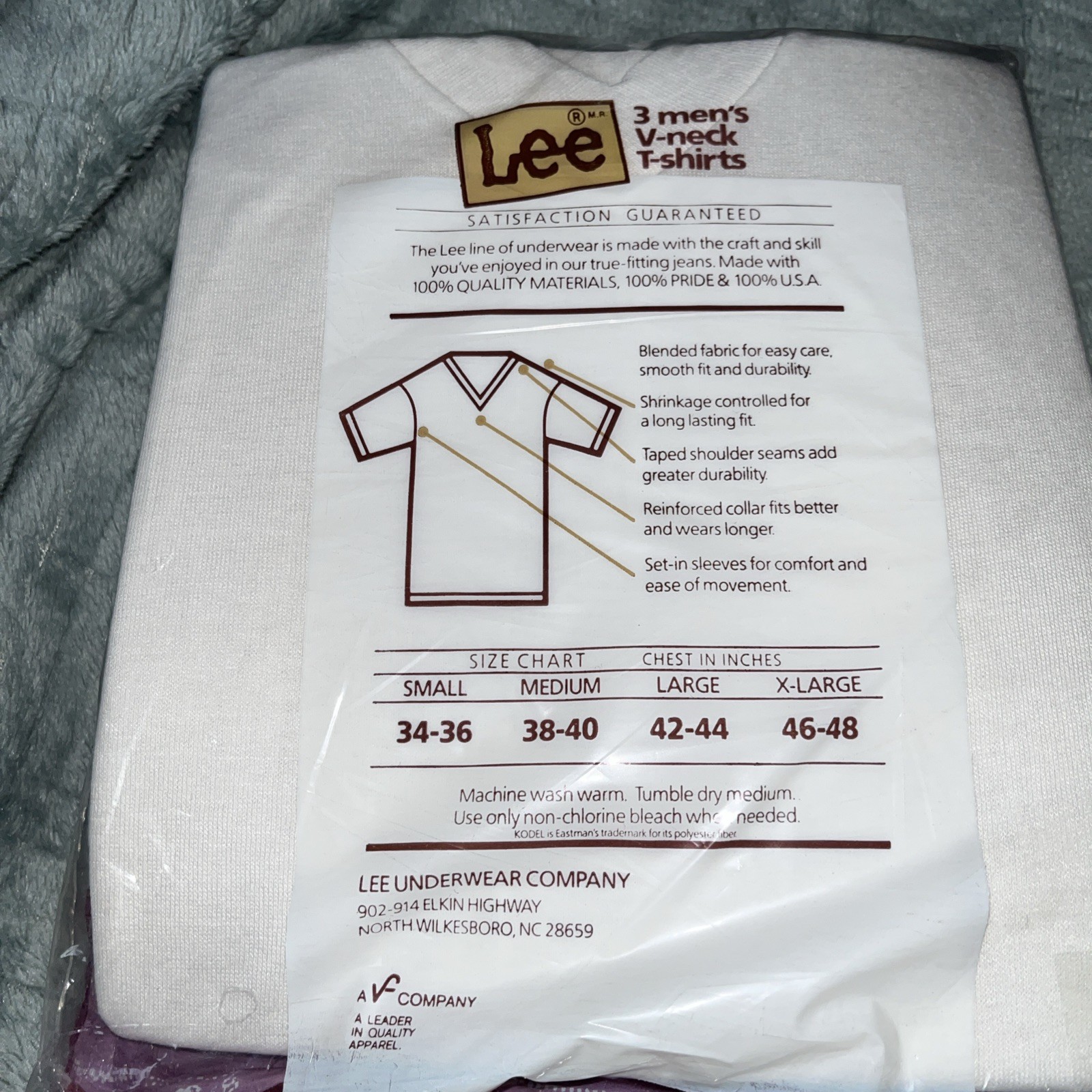 Vintage LEE 50%Cotton 50% Poly V Neck White T Shirts Size Medium 38-40 3 Pk-NEW! gallery