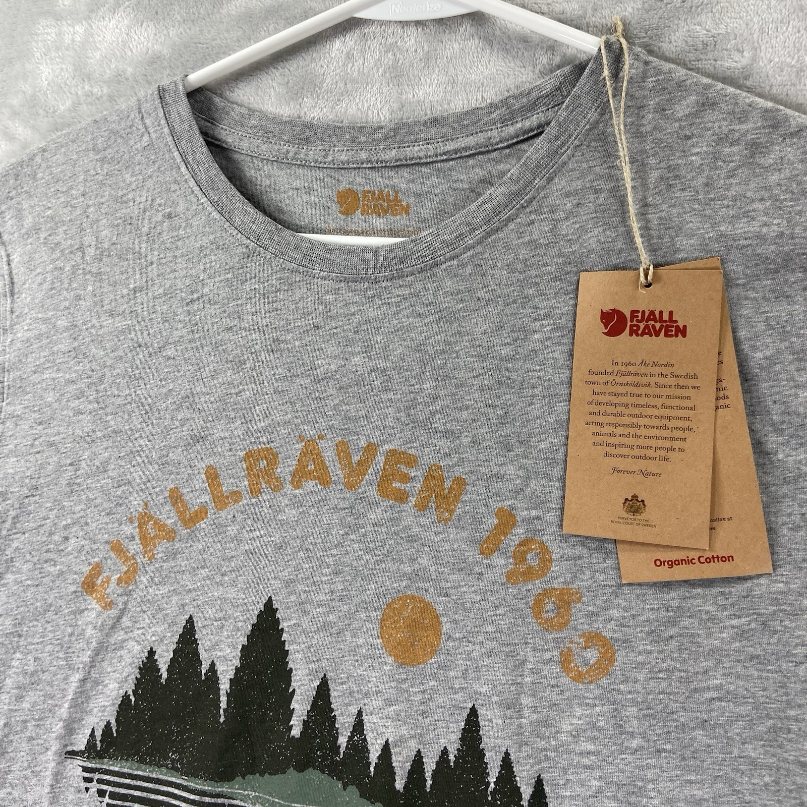 Fjallraven T-Shirt men's Small Forest Mirror Graphic Tee Short Sleeve Nature NWT gallery