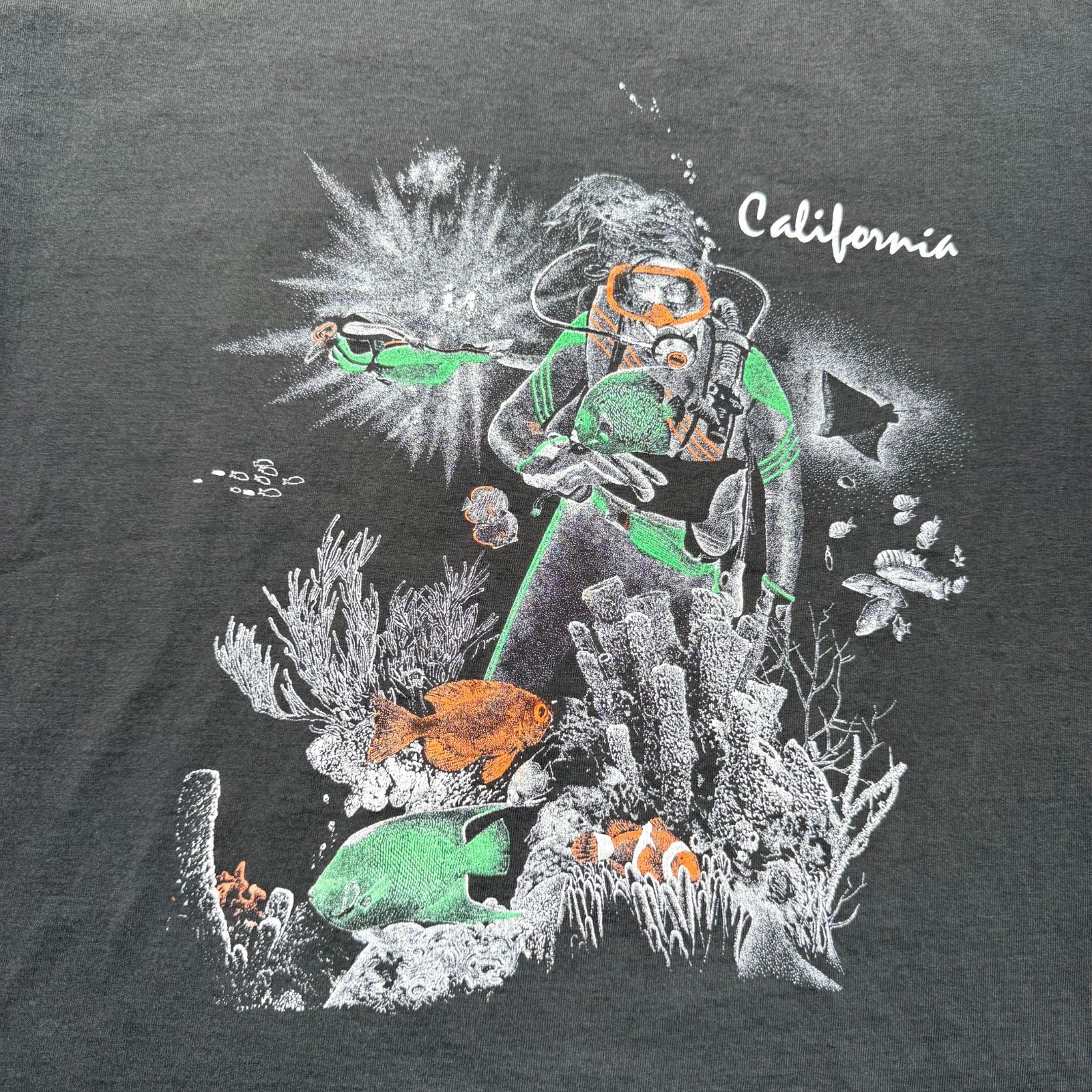 Vintage 90s California Scuba Diver Ocean Marine Life Souvenir T-Shirt USA - XL gallery
