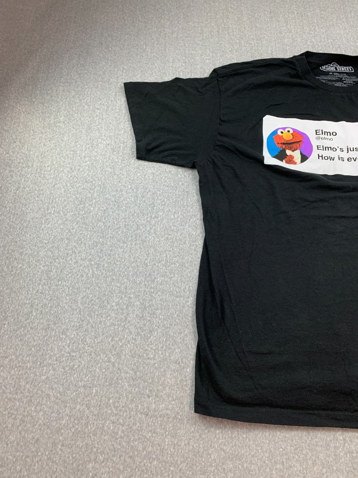 Sesame Street Elmo's Just Checking In T-shirt Mens 2X Black Novelty Funny Cute gallery