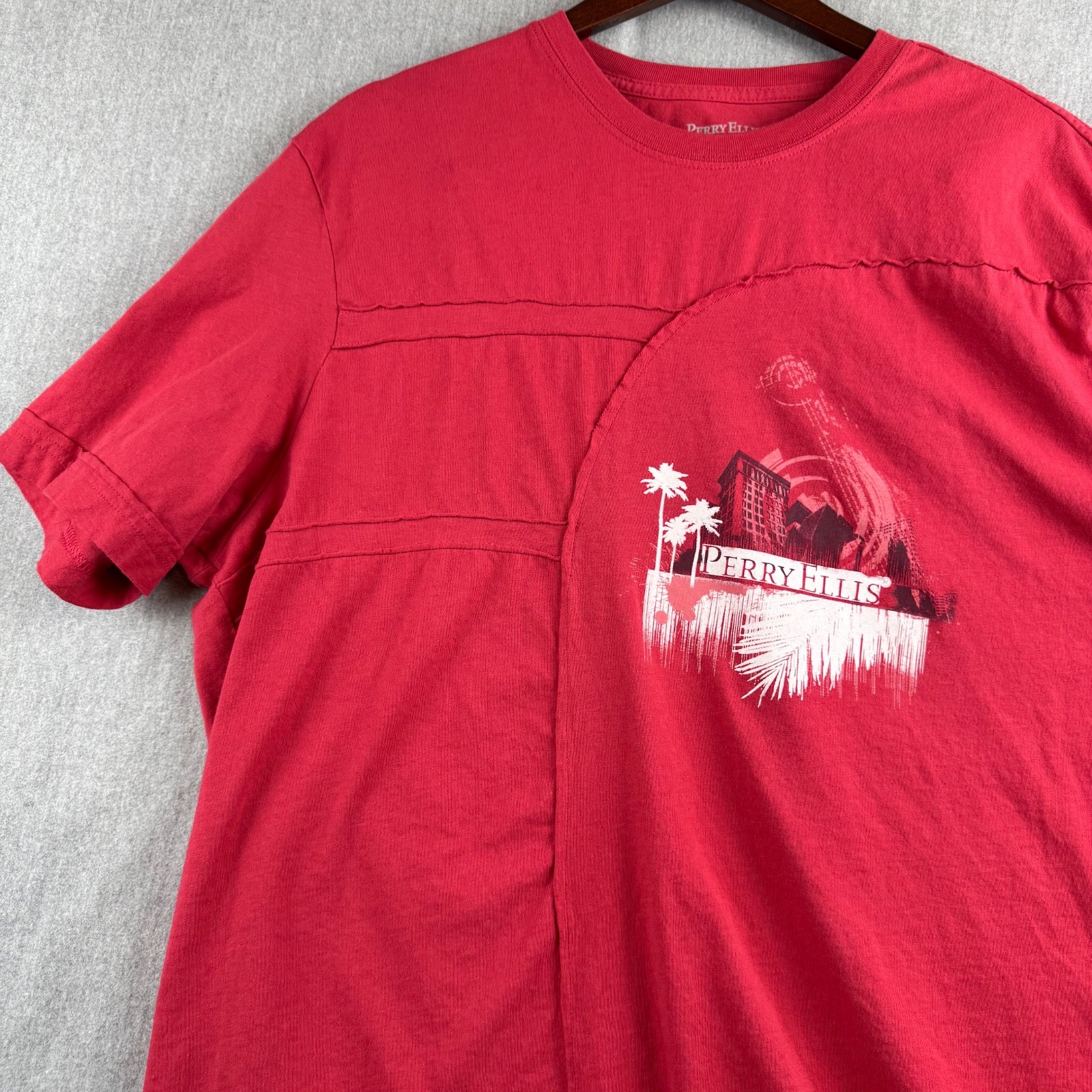 Perry Ellis T-Shirt Men's XXL Raspberry Red Graphic Short Sleeve NWT Cotton gallery
