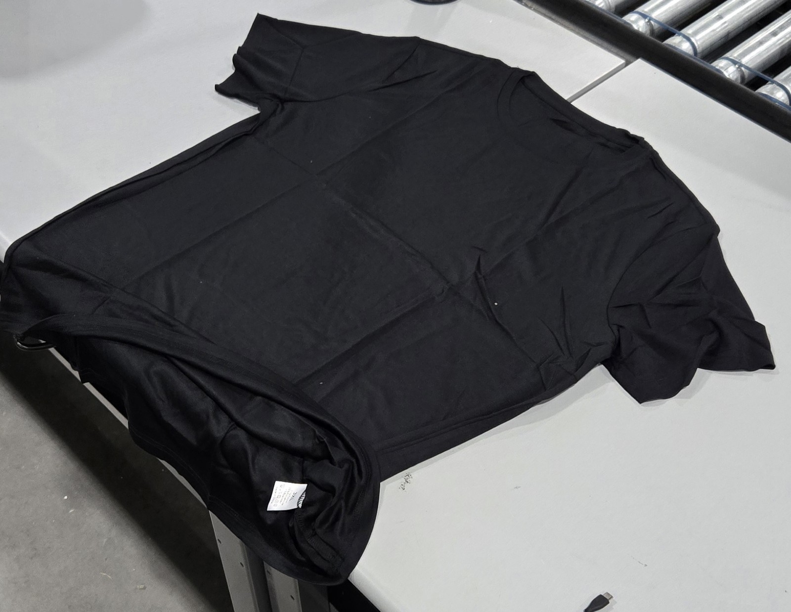 GENERIC UNI-SEX T-SHIRT 71% RAYON, 25% POLYAMIDE SIZE: MEN 3XL WOMEN 3XL - BLACK gallery