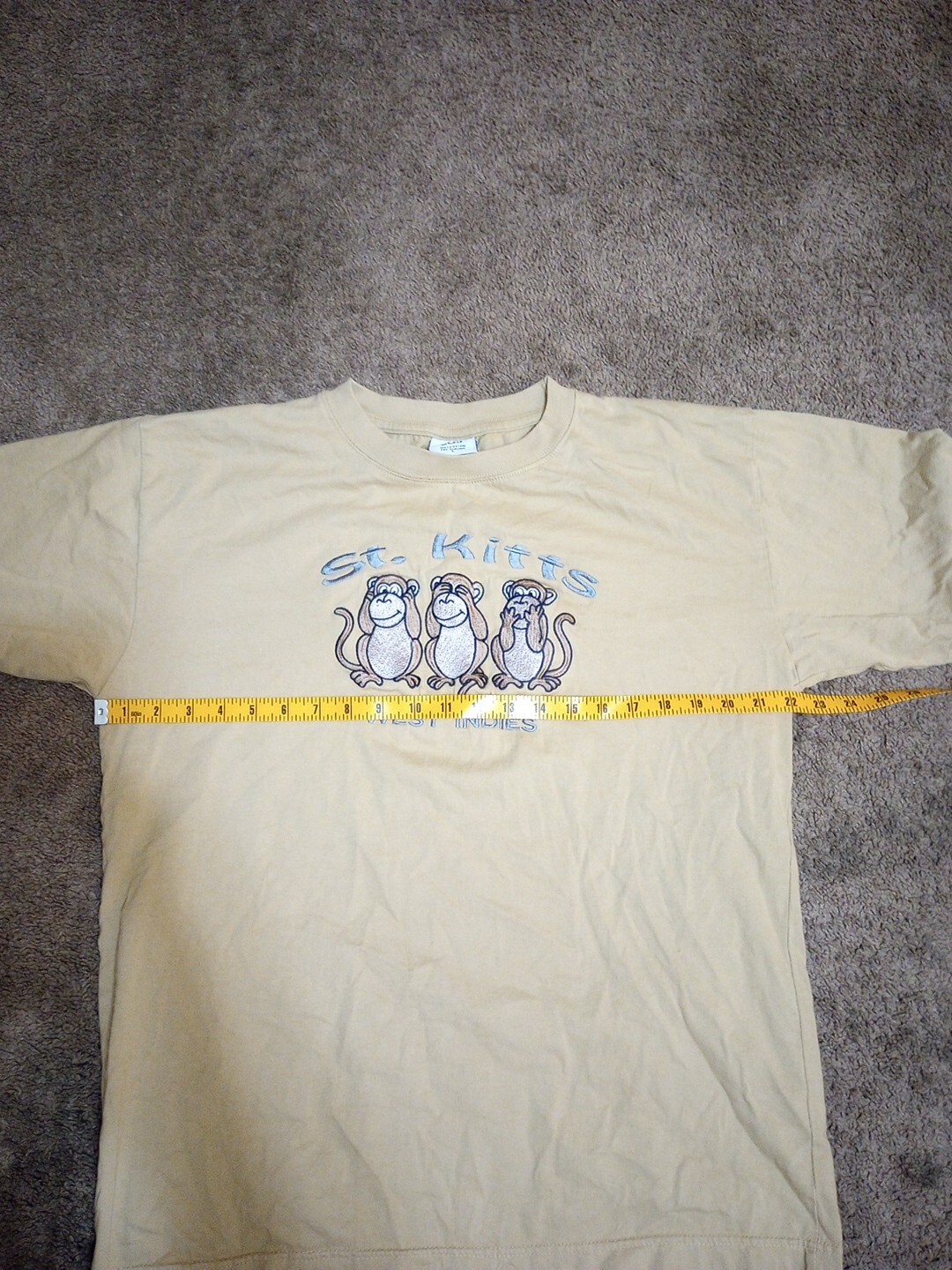 St. Kitts West Indies Embroidered T-Shirt Size Large Made in India gallery
