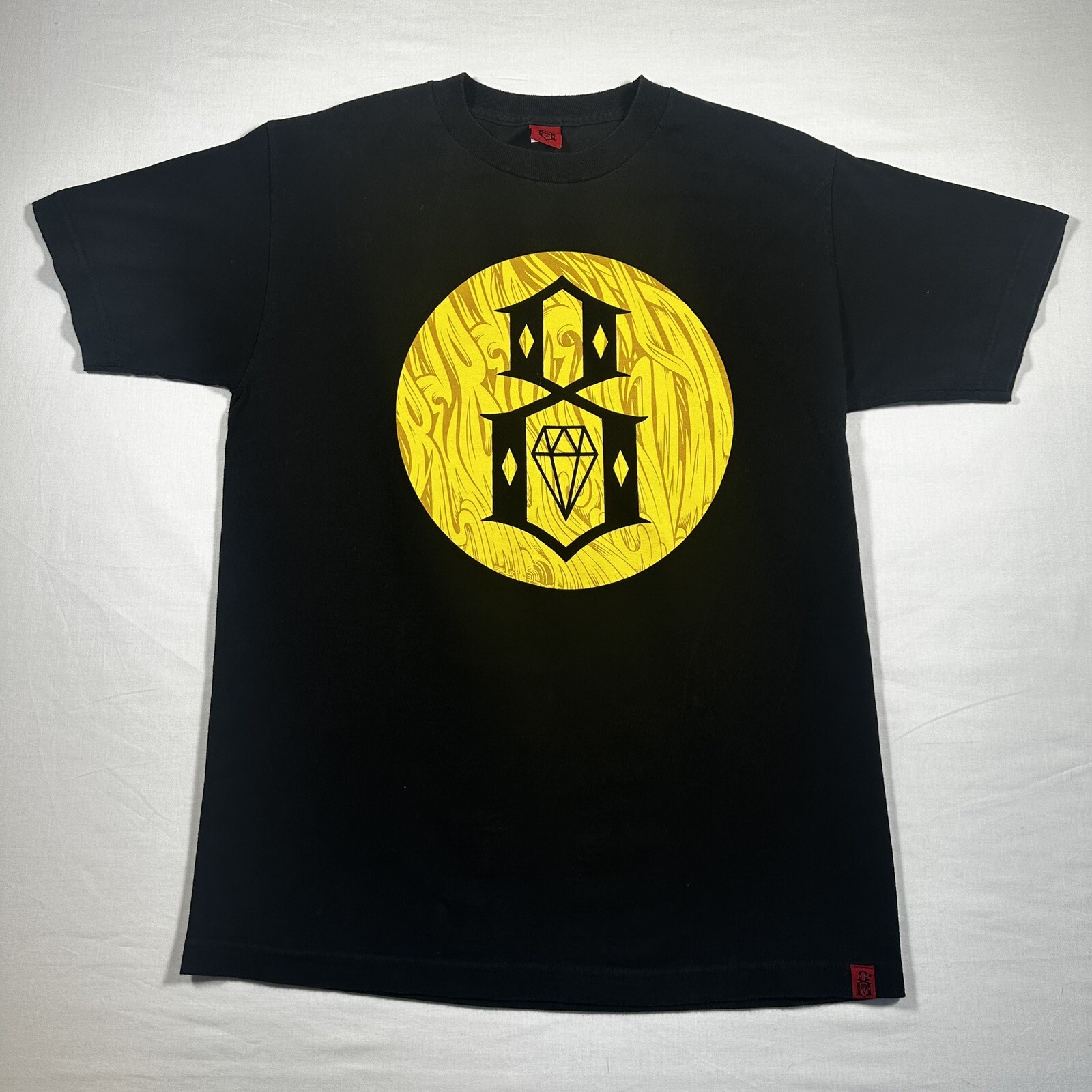 Rebel 8 Shirt Mens Medium Black Yellow Streetwear 8 Logo Graphic Tee Shirt Y2K