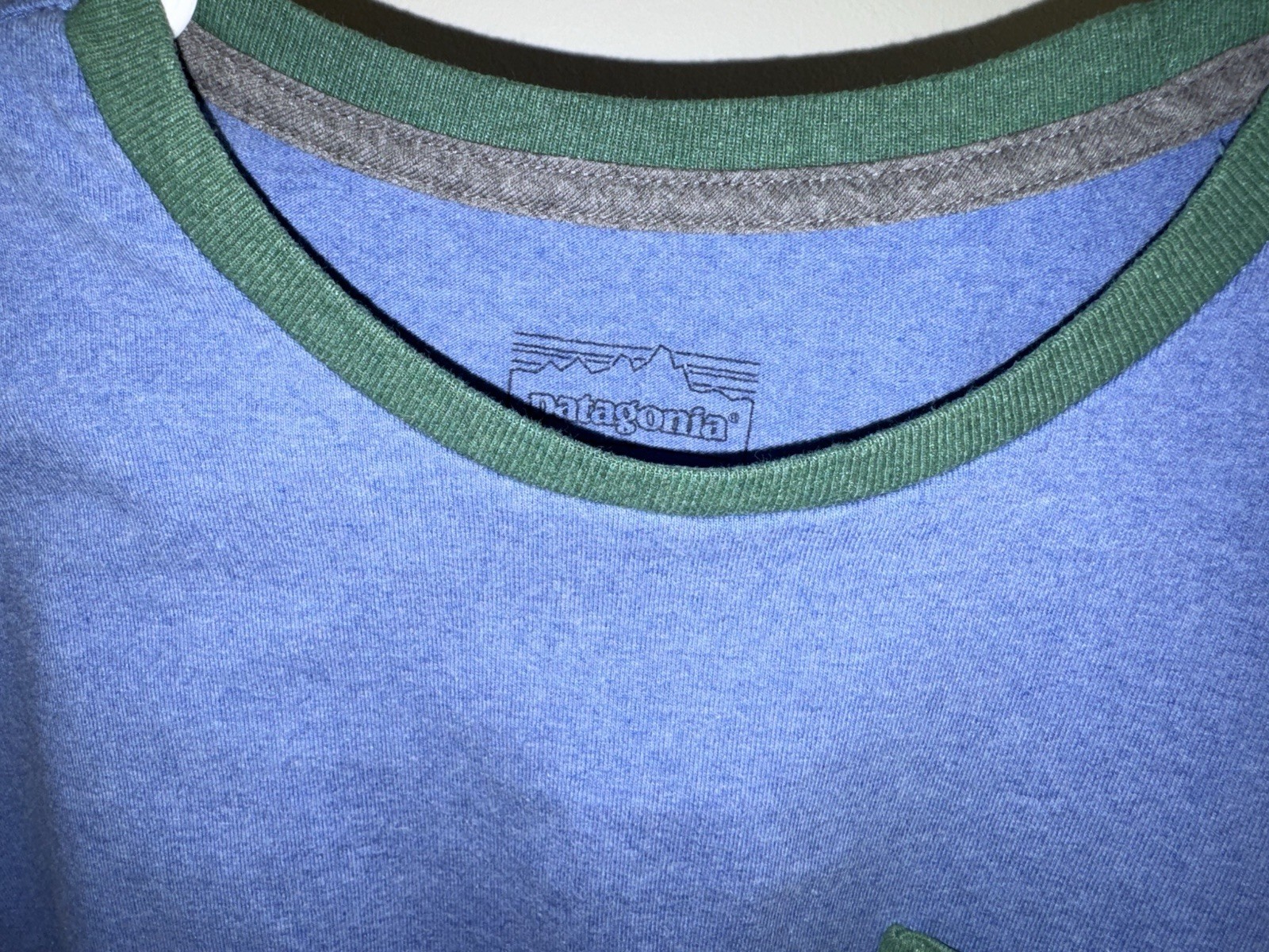 Patagonia Mens Shop Sticker Pocket Tee Shirt Medium Blue Crewneck Casual Outdoor gallery