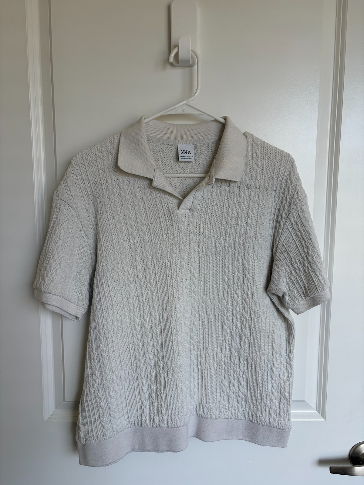 Zara Men’s Textured Polo Off-White (Size: M) (Used)