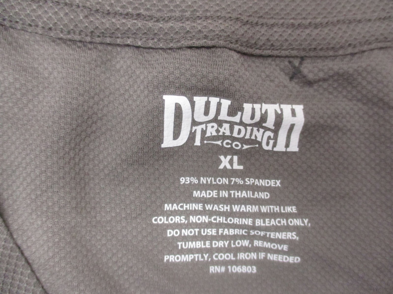 DULUTH TRADING Size XL Mens Gray Stretch V-Neck Short Sleeve Casual T-Shirt 803 gallery