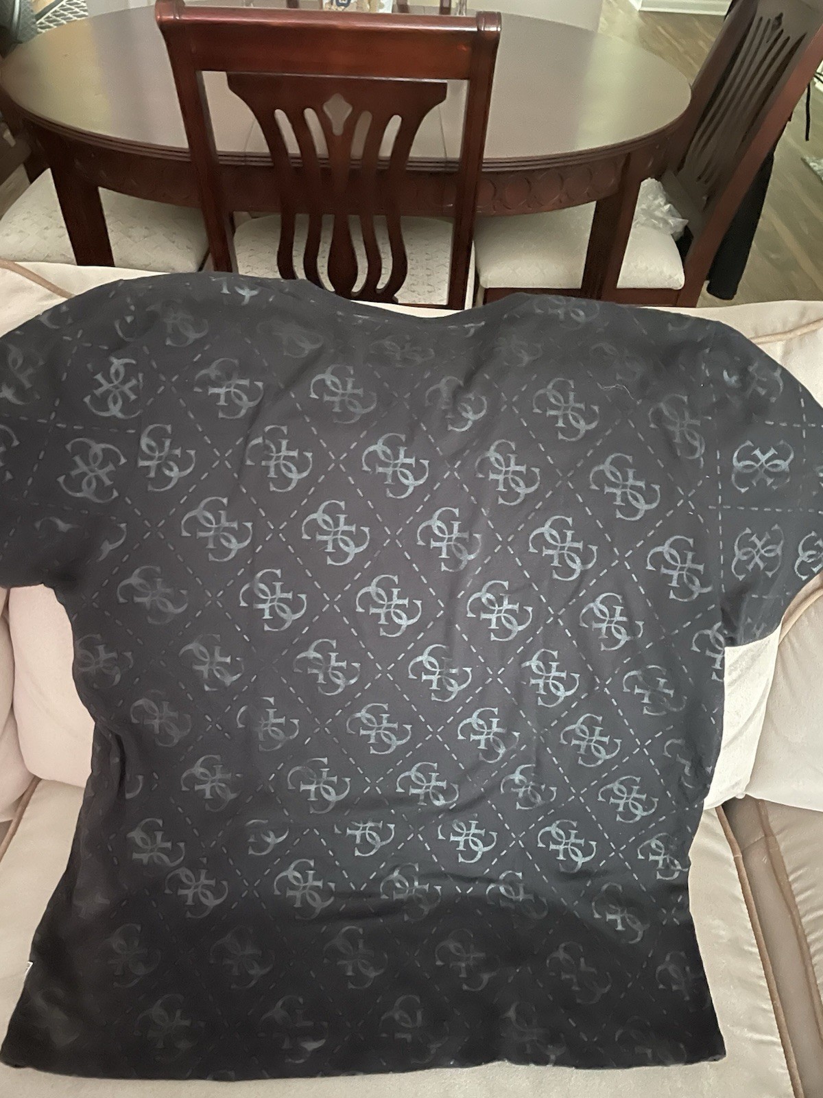GUESS Men Graphic Tshirt Size L gallery