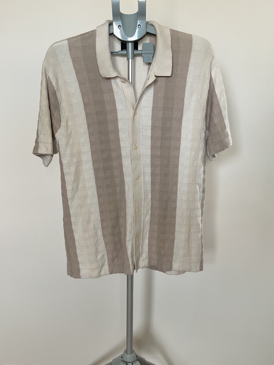 Abercrombie & Fitch Short-Sleeve Button Down in Cream Tones