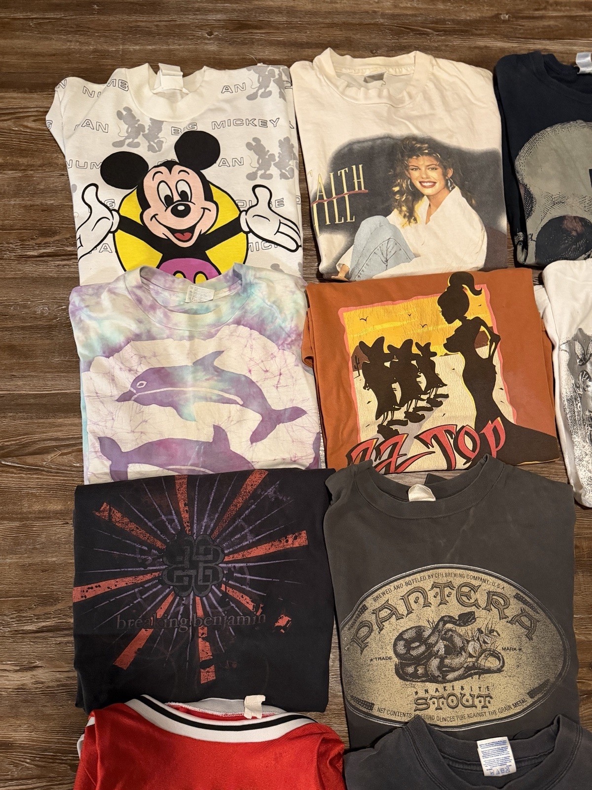 Vintage T Shirt Lot Of 18 Tees Modern 90s Nature Band Graphic Men’s Size M L XL gallery