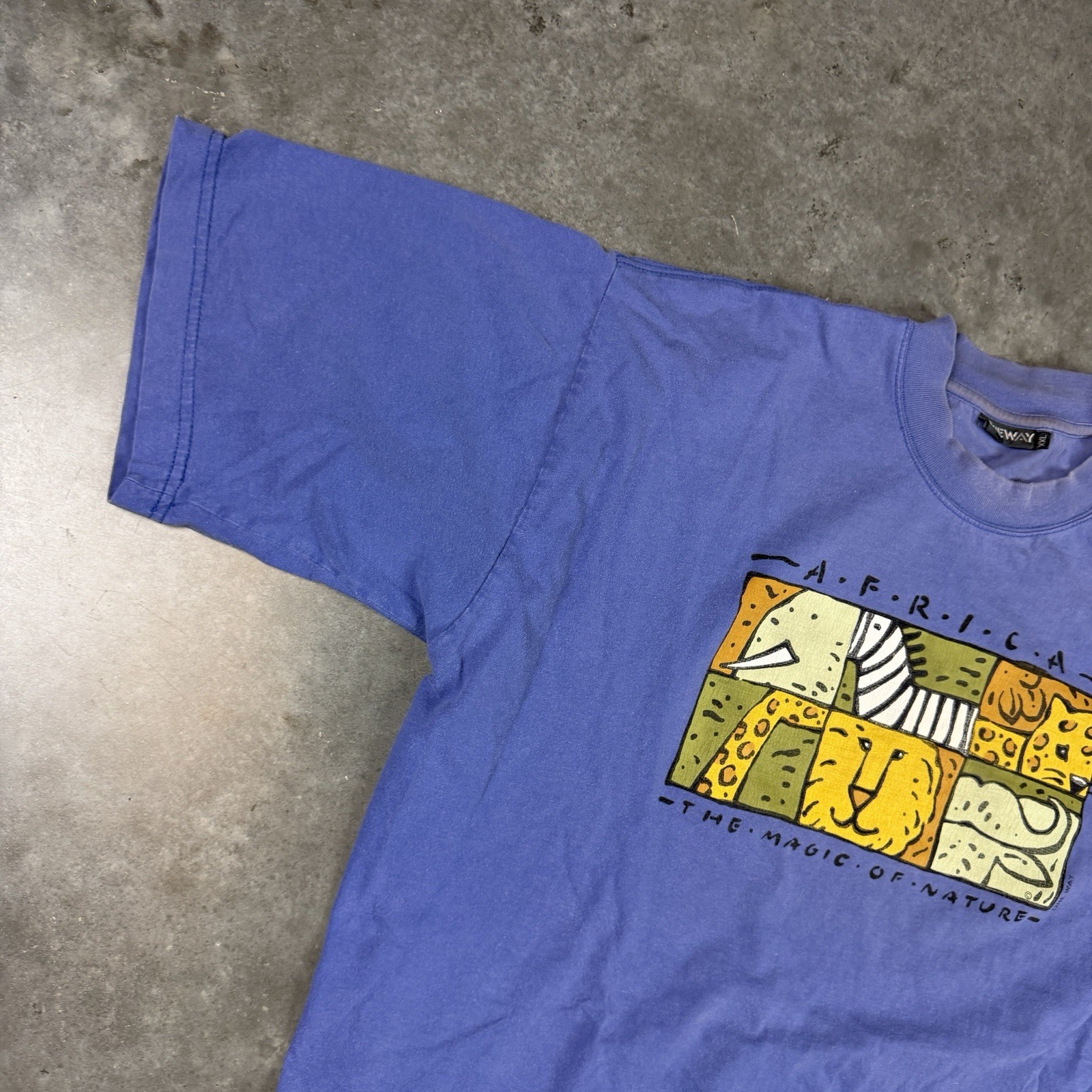 Vintage Africa T Shirt Mens XXL Blue Faded Art Preowned gallery